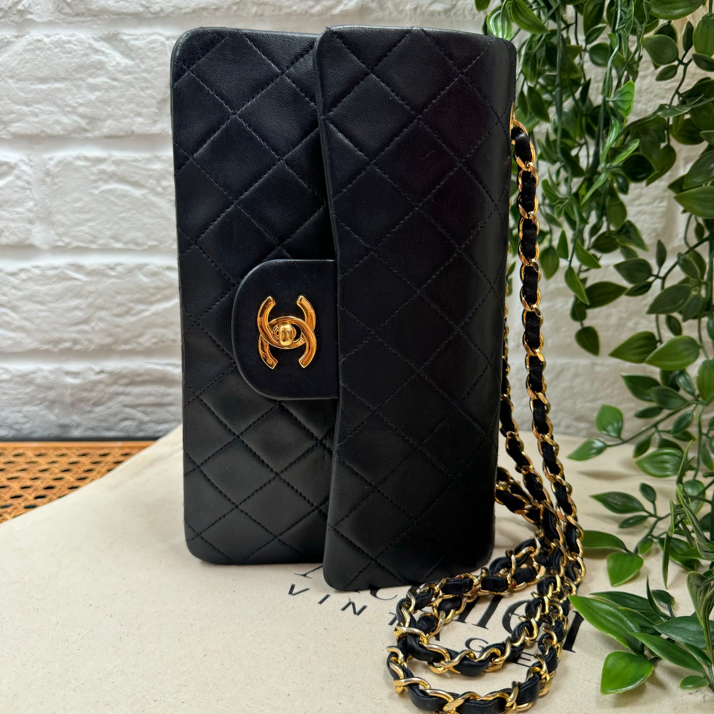 Chanel 1986 Classic Double Flap Small - Navy