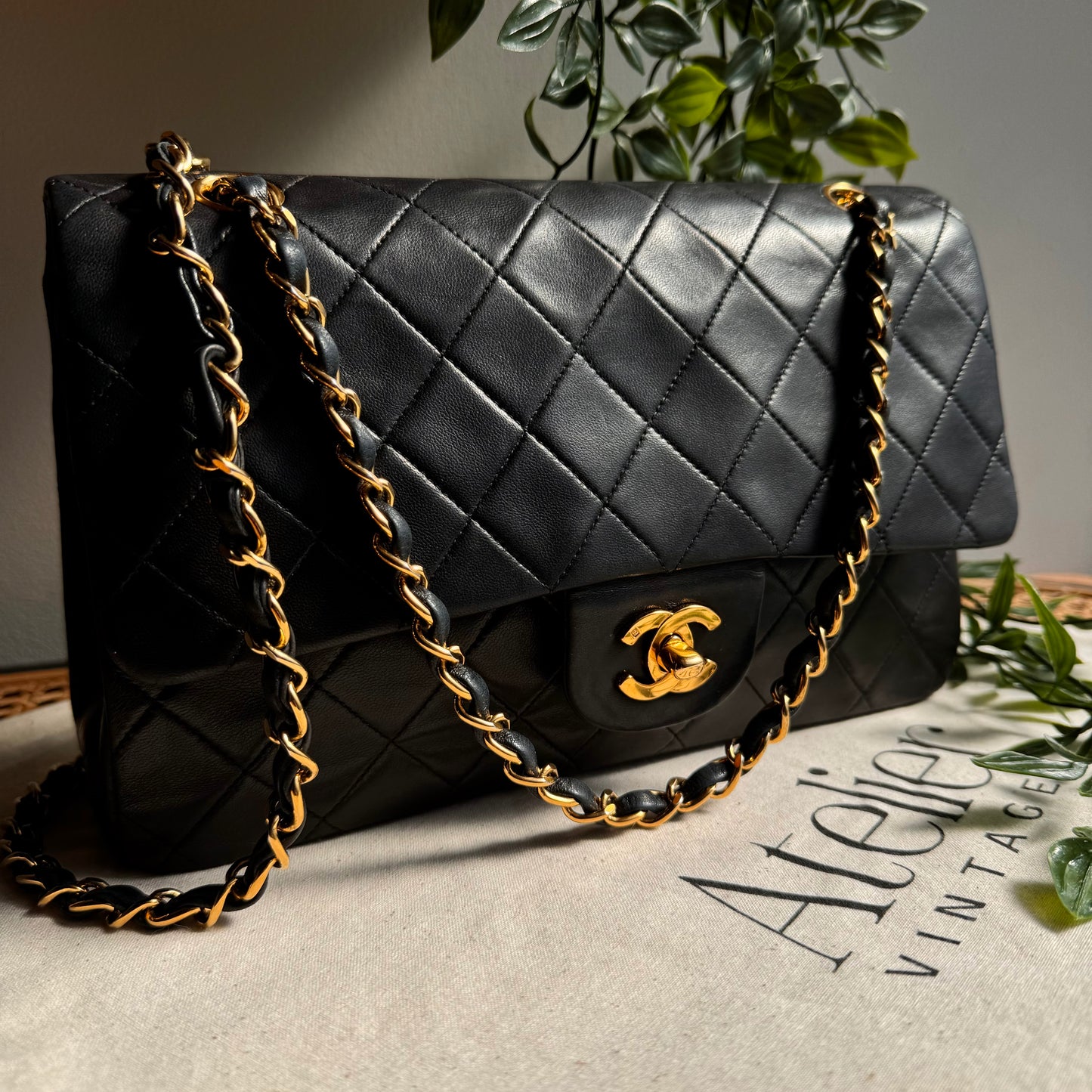 Chanel 1989 Classic Double Flap Medium