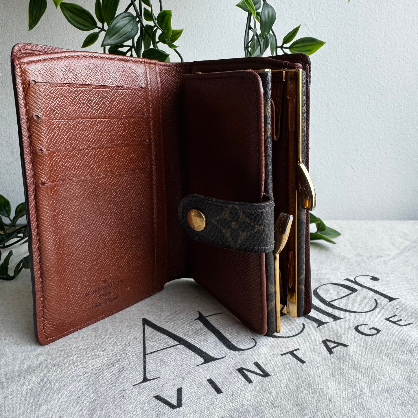 Louis Vuitton Kiss Lock Purse