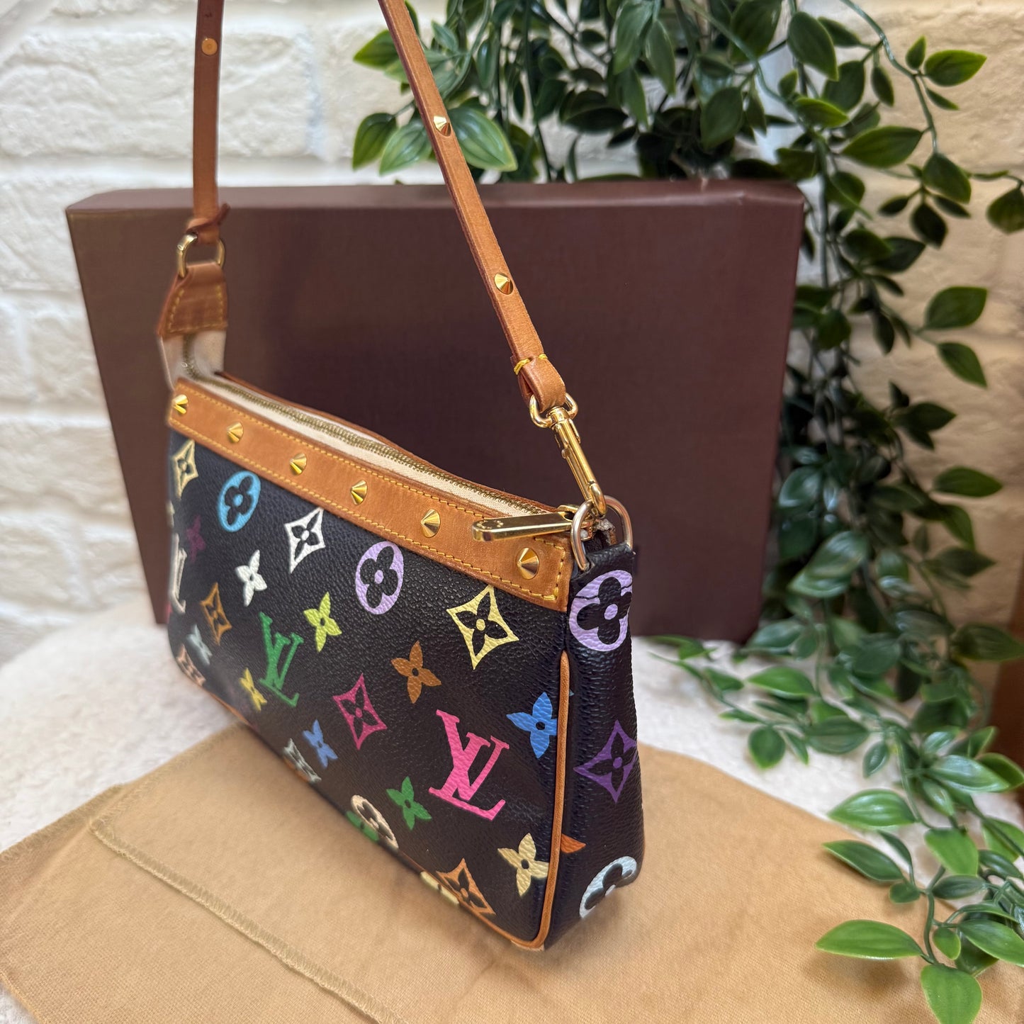 Louis Vuitton 2003 Murakami Black Multi Color Pochette Accesssoires