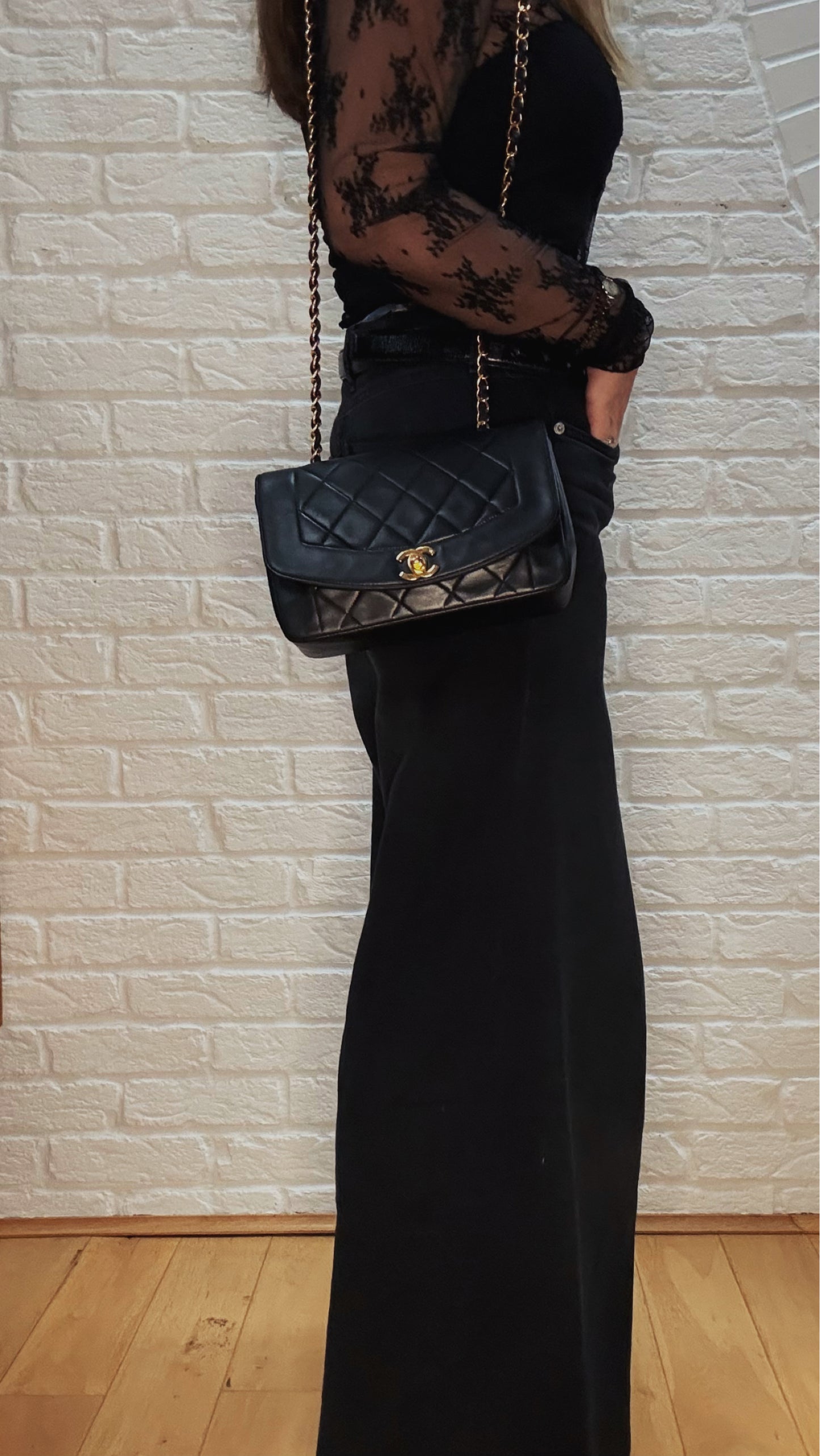 Chanel 1989 Vintage Classic Diana Small