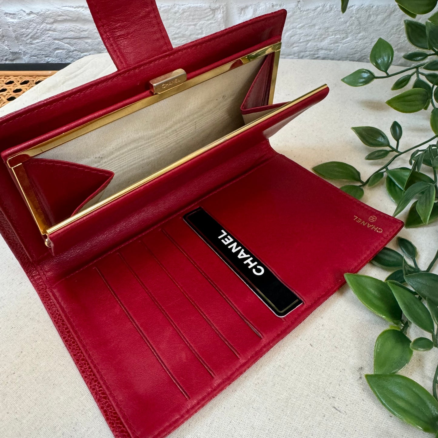 Chanel 1991 Caviar Leather Kiss Lock Purse
