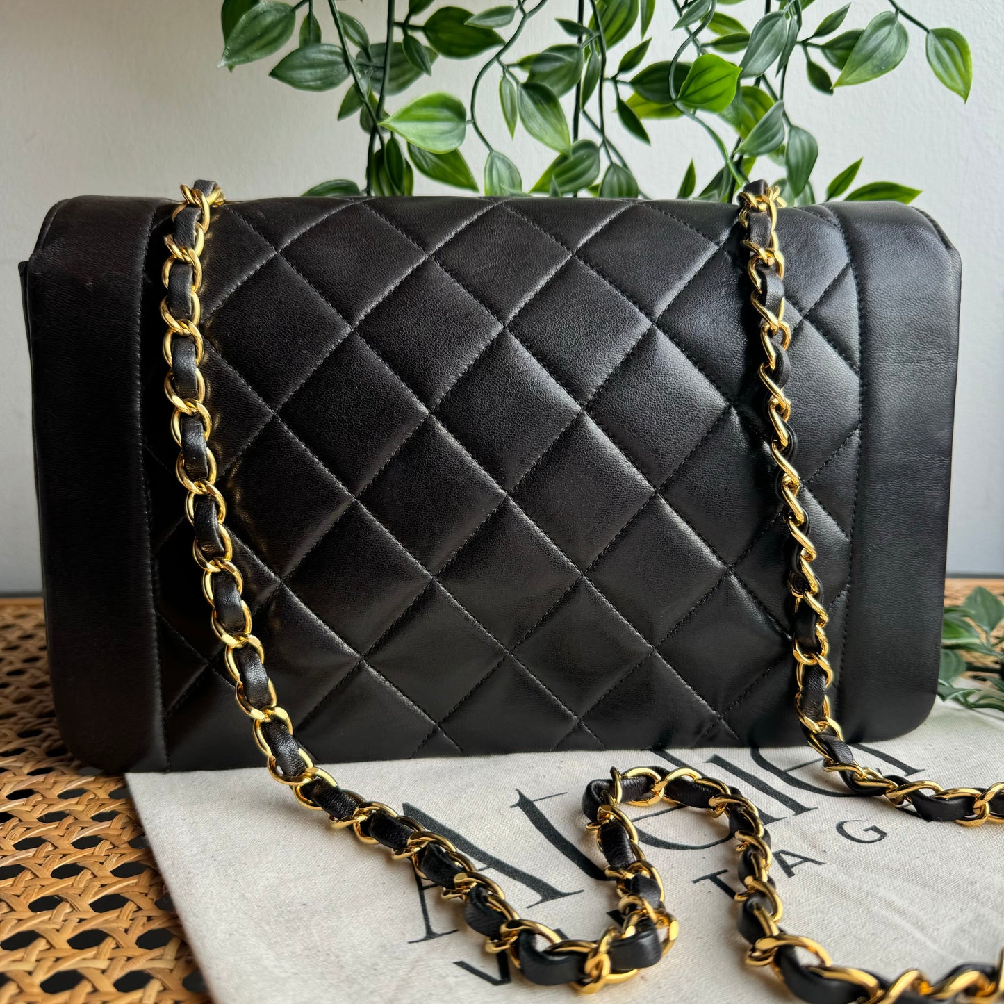 Chanel 1991 Vintage Classic Medium Diana