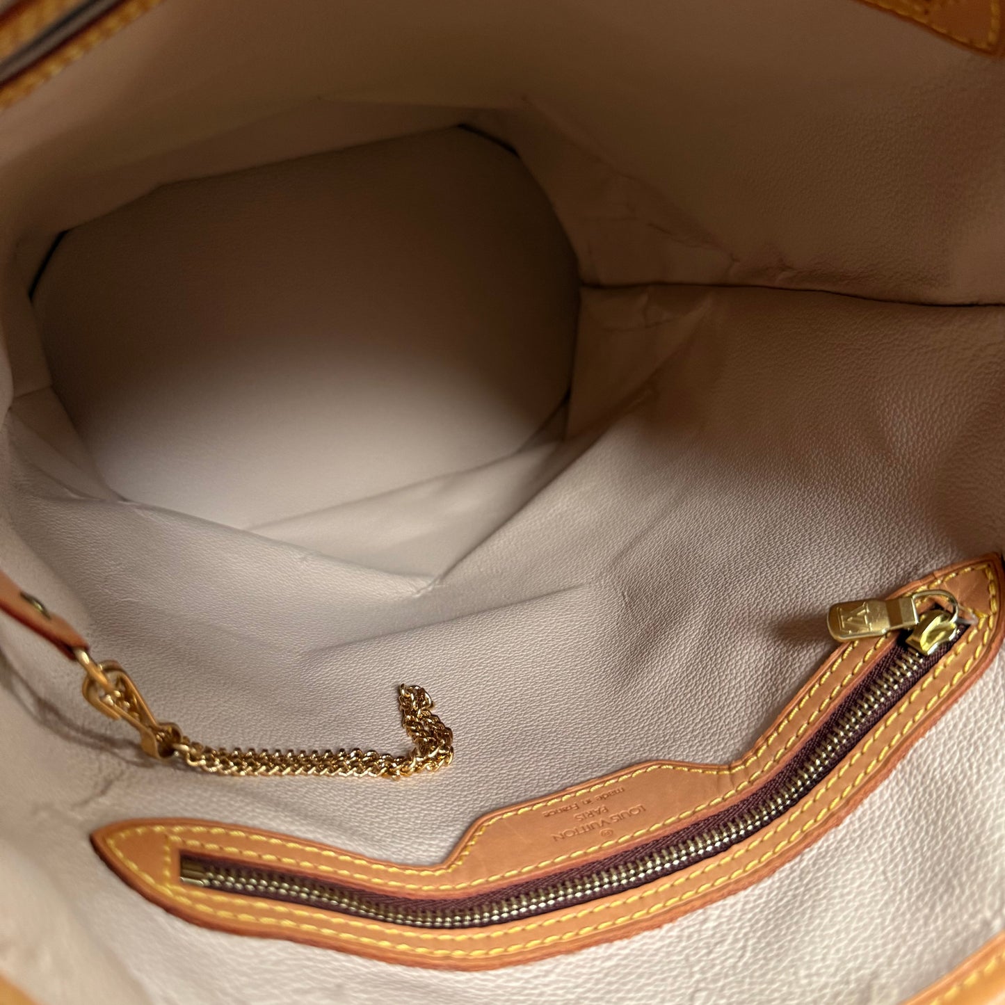 Louis Vuitton 2001 Bucket Bag GM