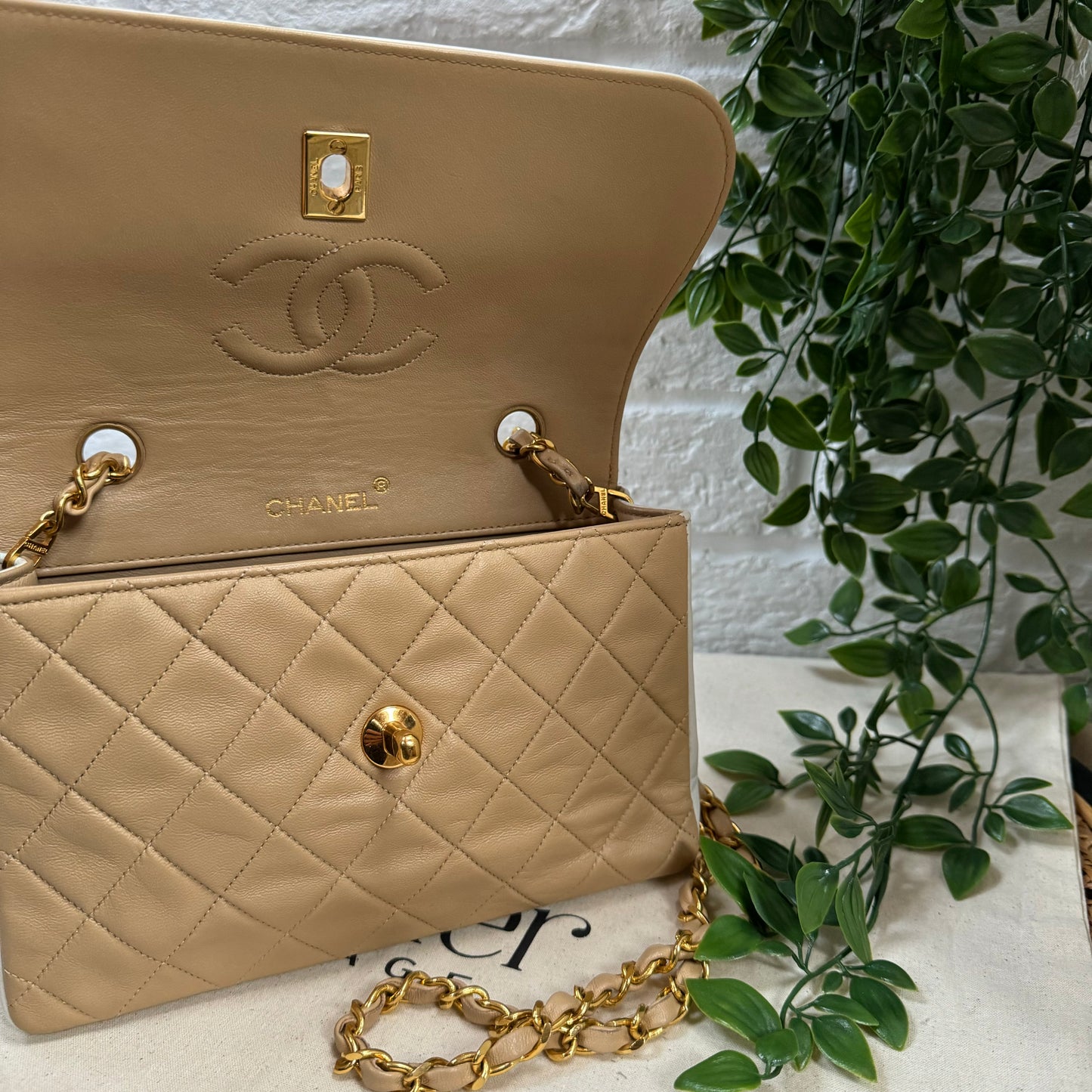 Chanel 1989 Rare Tan & White Single Flap