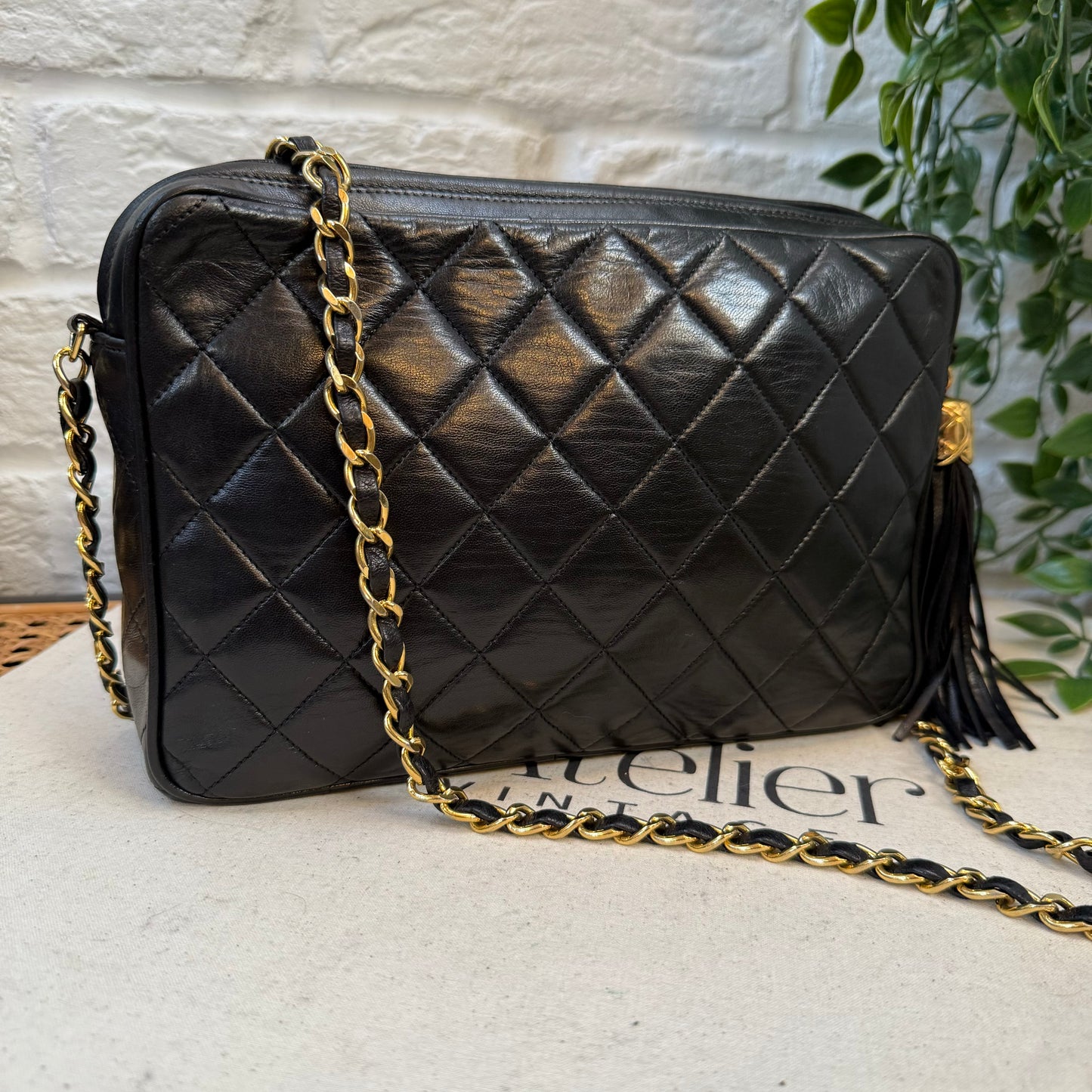 Chanel 1989 CC Quilted Vintage Tassel Camera Bag