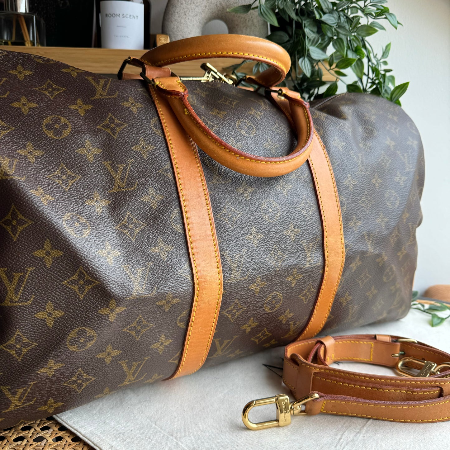 Louis Vuitton 1991 Keepall Bandoulier 50 with padlock & Key