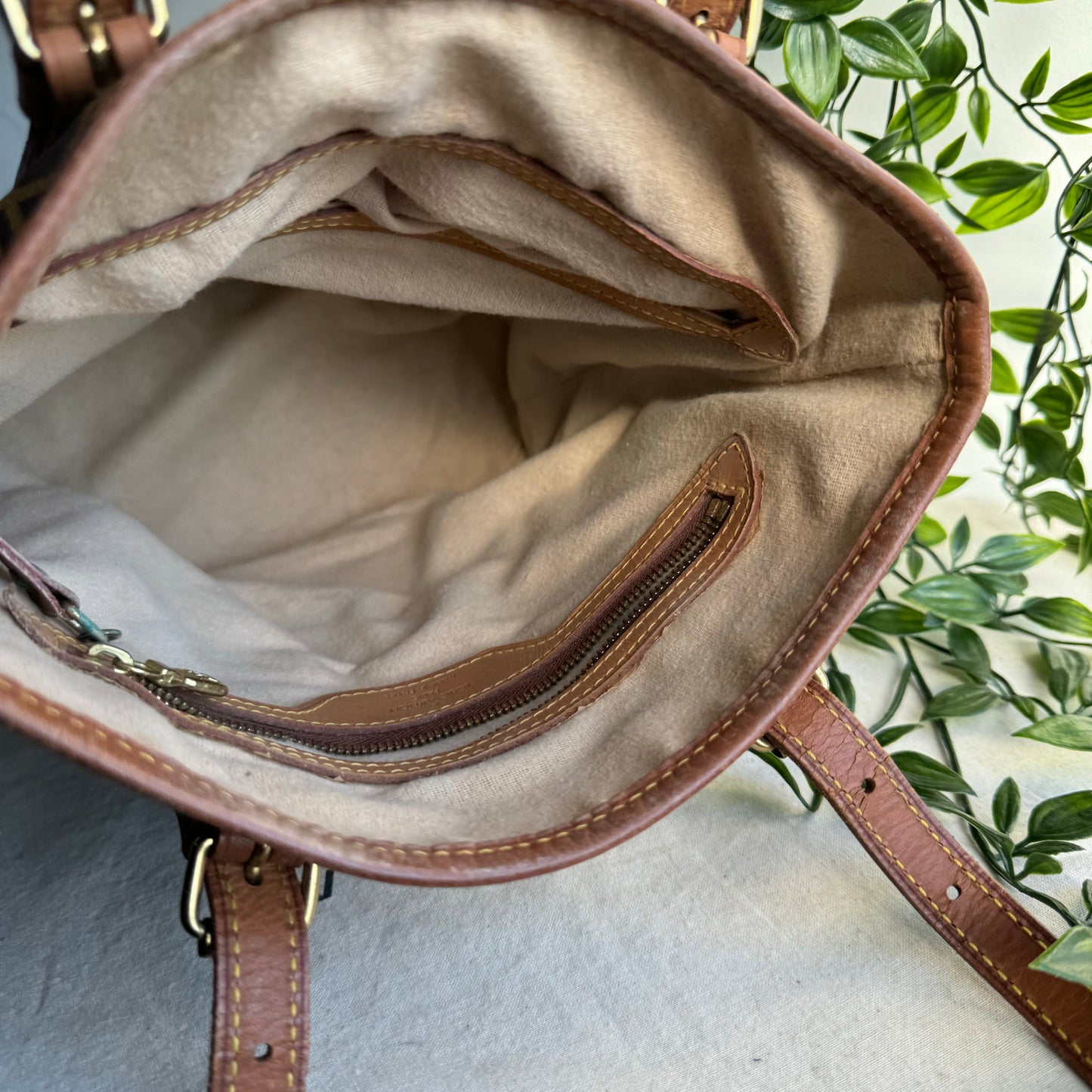 Louis Vuitton 1998 Bucket Bag
