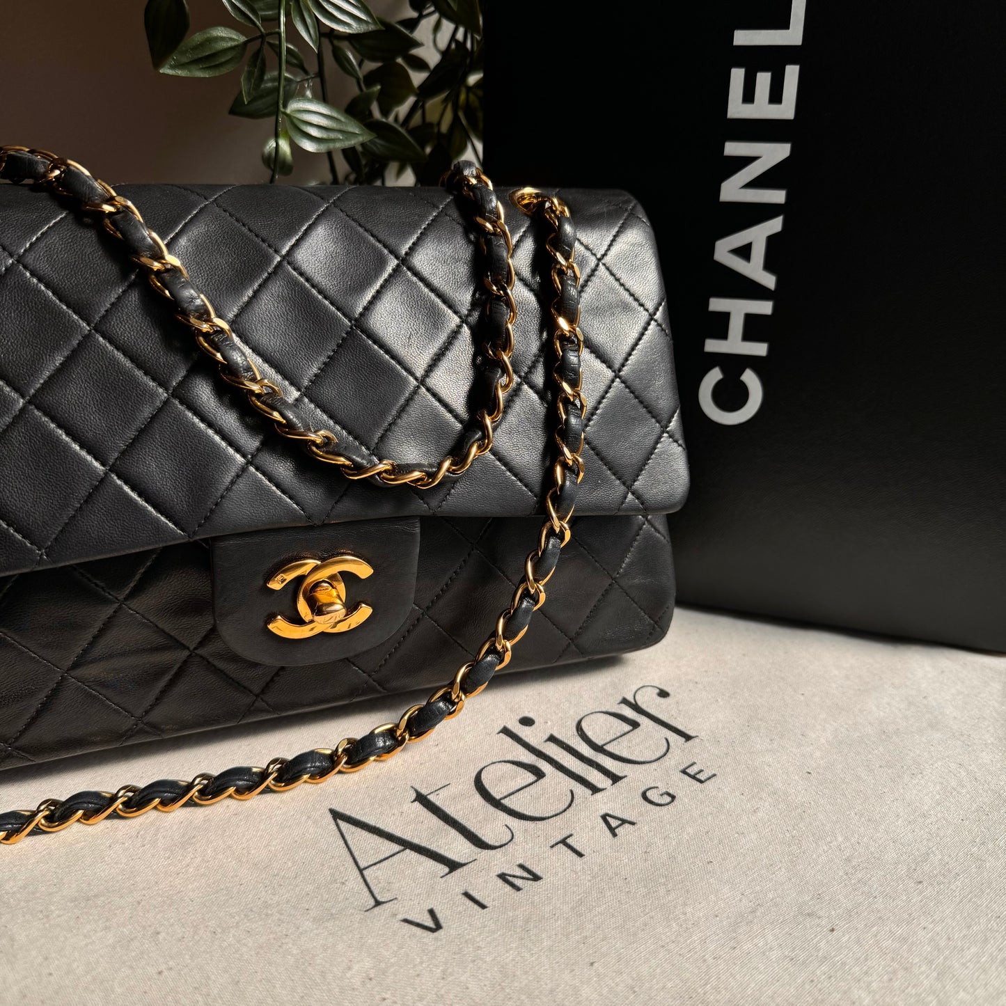 Chanel 1989 Classic Double Flap Medium