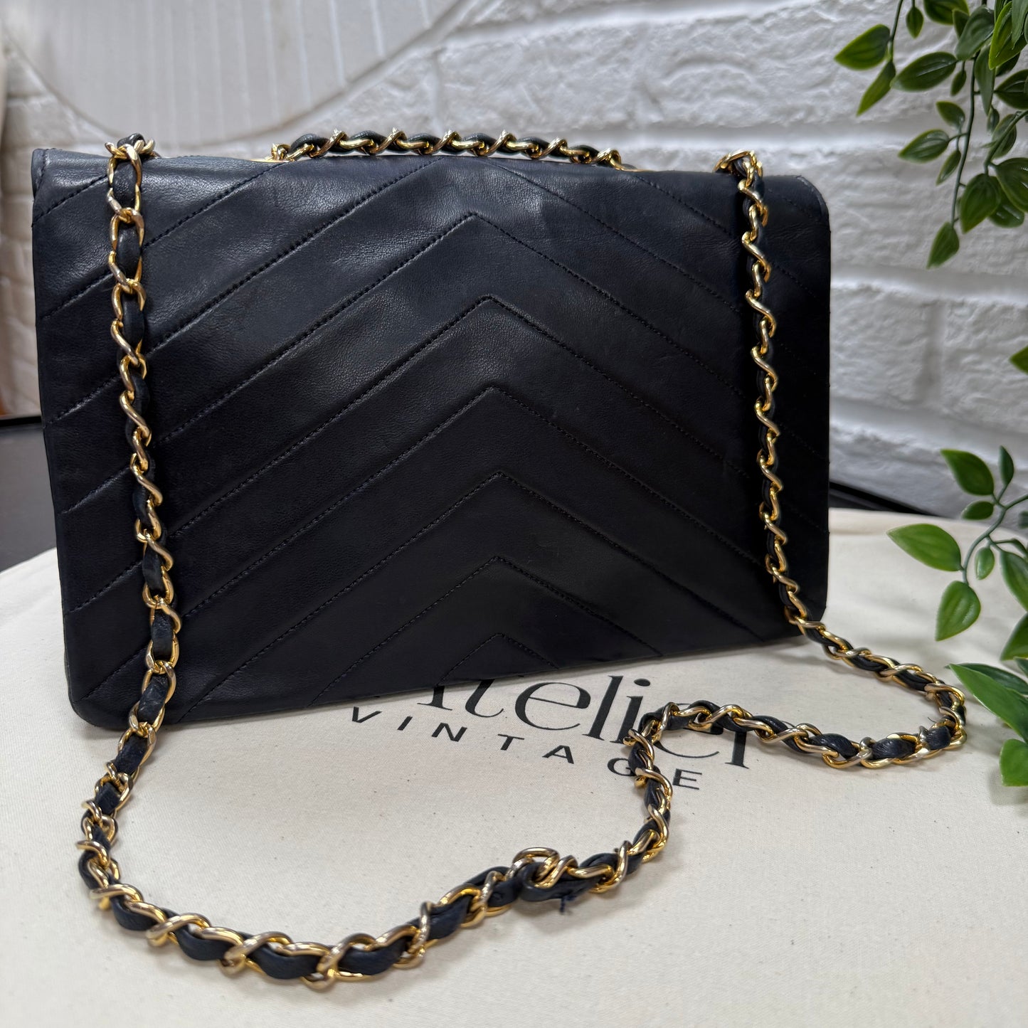 Chanel 1986 Navy Chevron CC Clasp Chevron