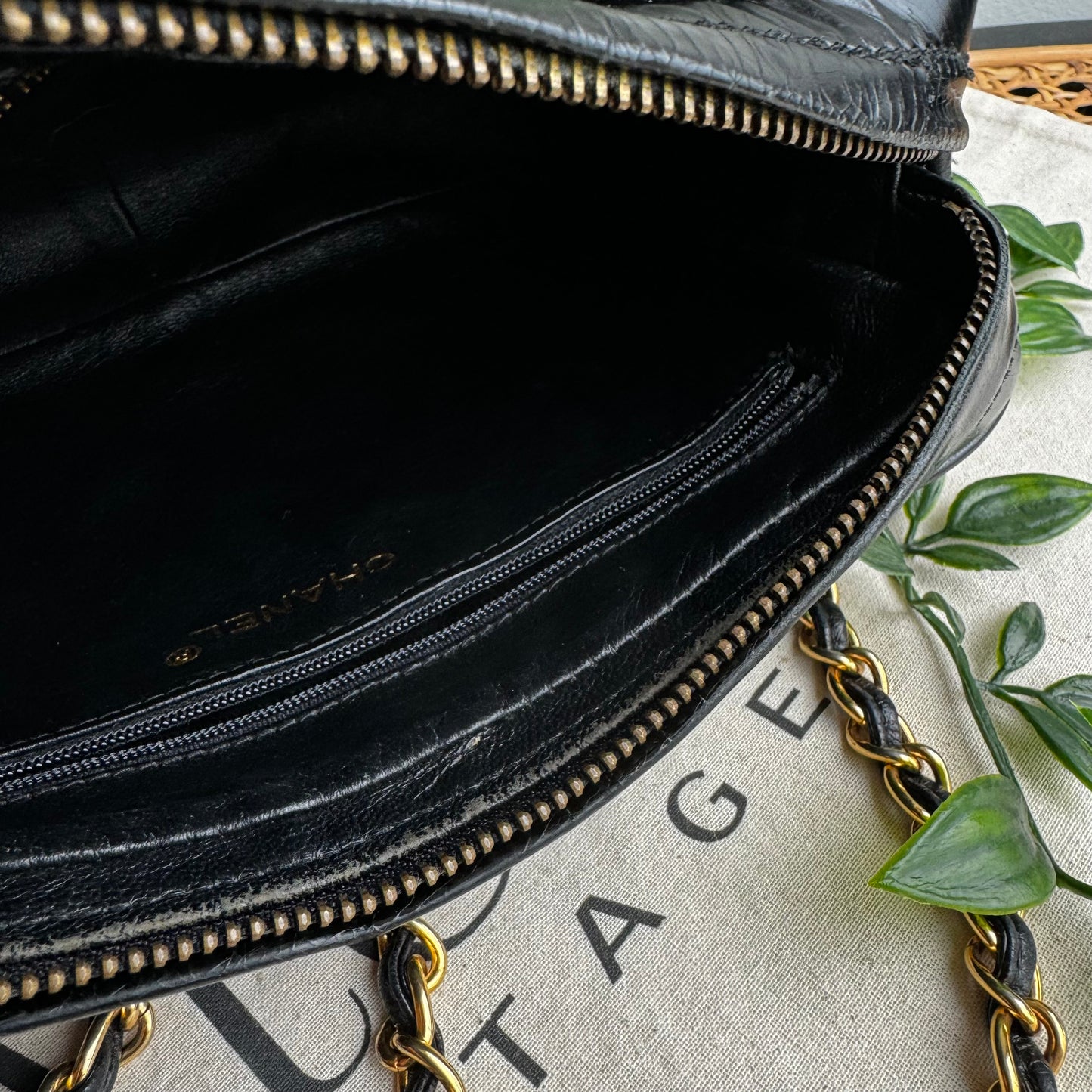 Chanel 1986 Vintage Tassel Camera Bag