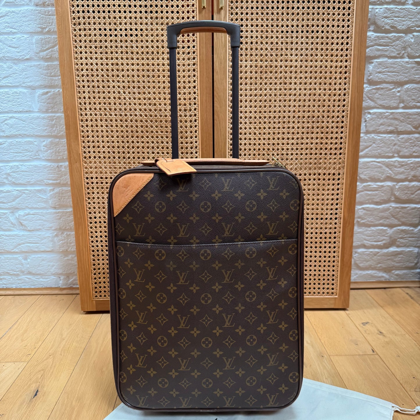 Louis Vuitton 2001 Pegase 45 Monogram Travel Case