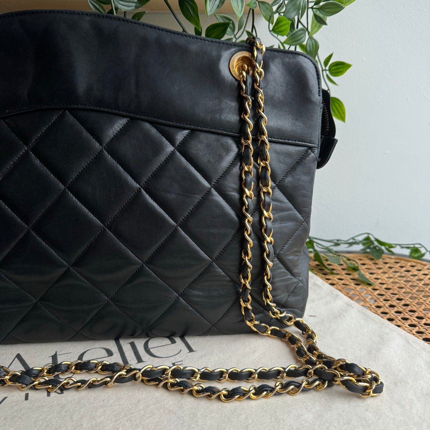 Chanel 1989 Tote with long Strap