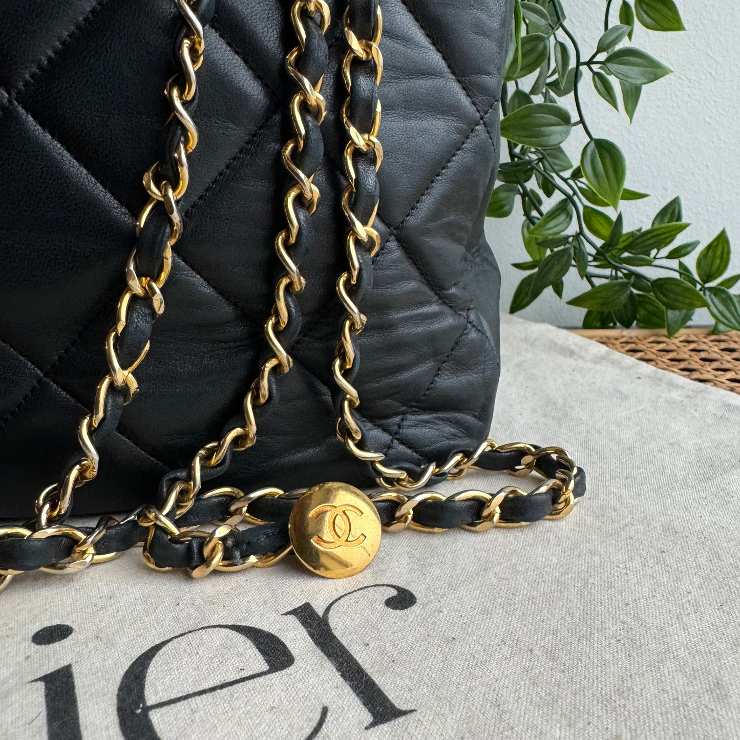 Chanel 1989 Tote with long Strap