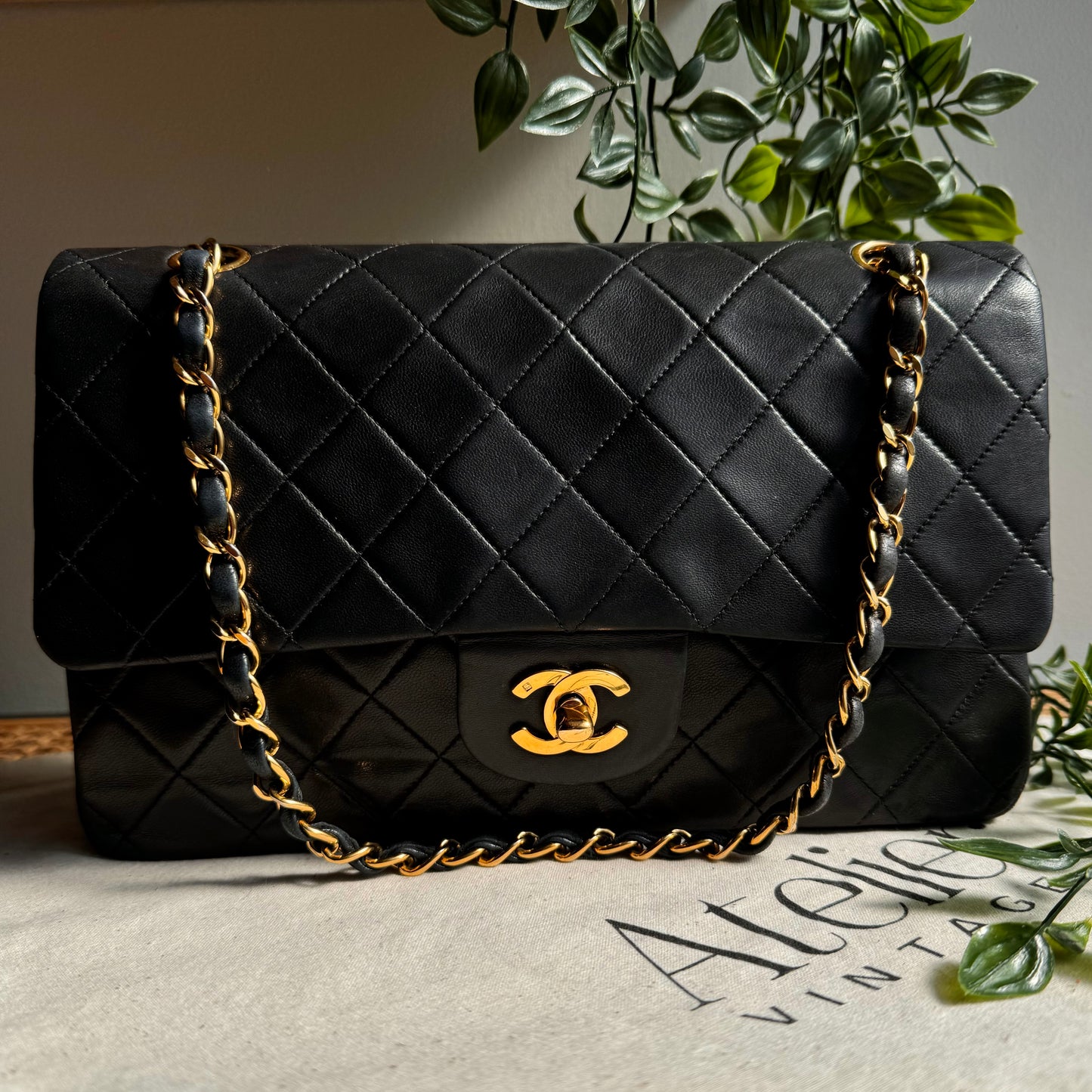 Chanel 1989 Classic Double Flap Medium
