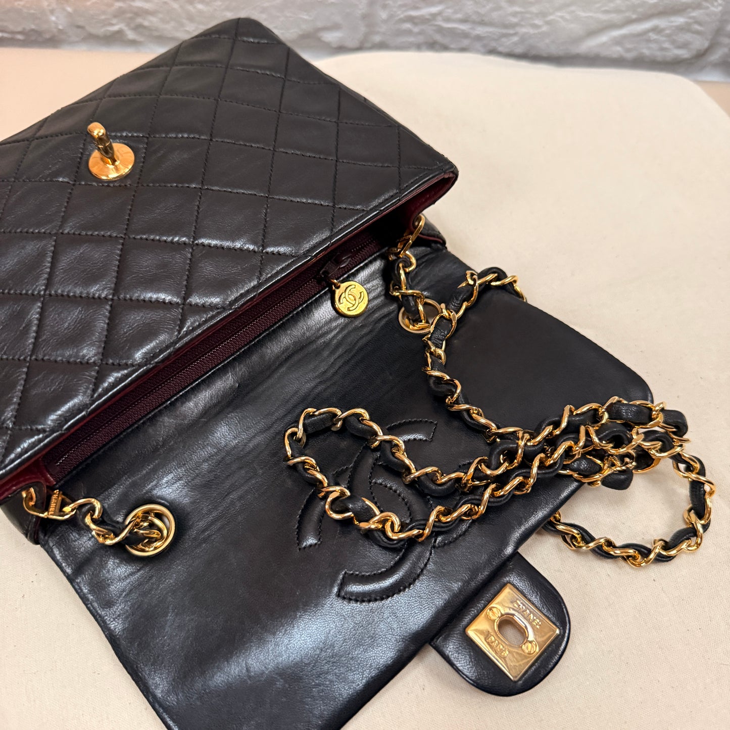 Chanel 1991 Classic Square Single Flap Medium black