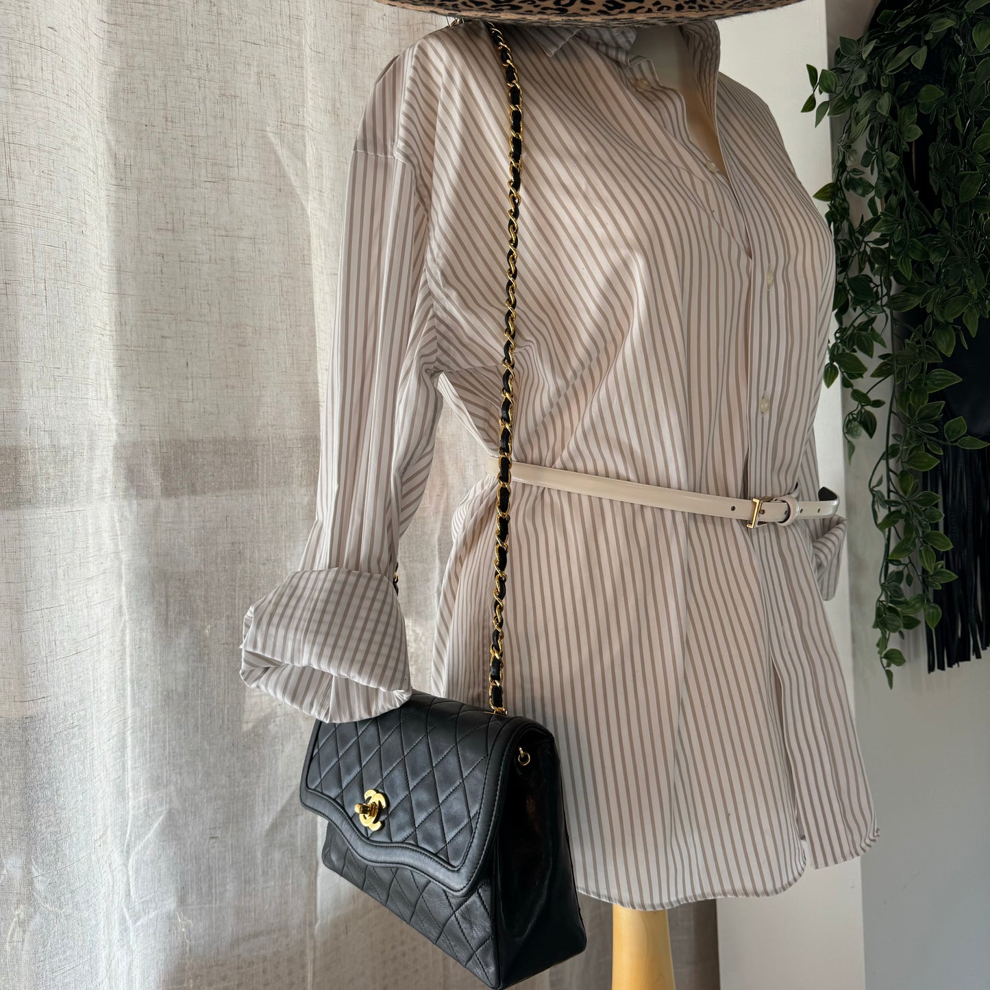 Chanel 1989 quilted Wave Single Flap & Purse