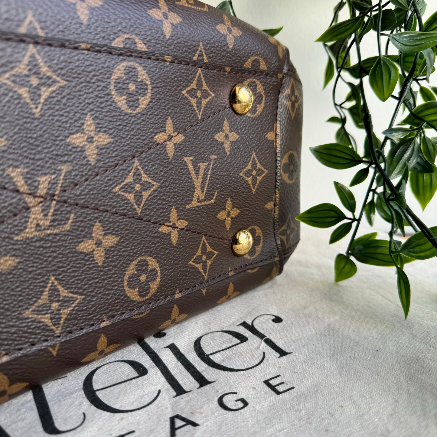 Louis Vuitton 2019 Montaigne MM