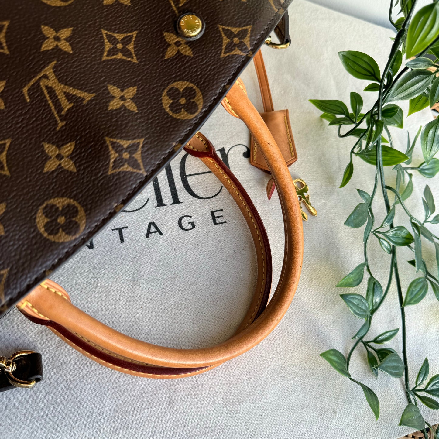Louis Vuitton 2019 Montaigne MM