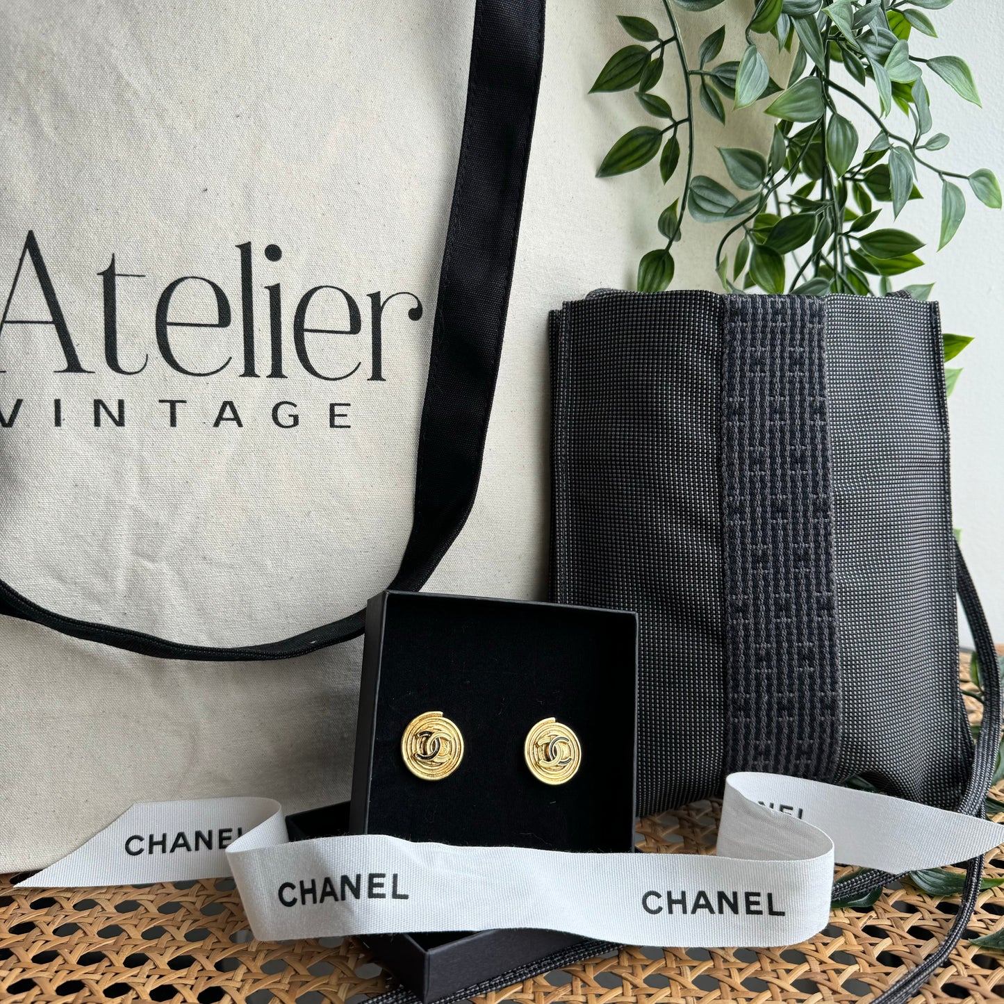WINNER DRAWN 17/05/24-                     
May - Hermes Herline & Chanel Earring set - Raffle Giveaway - Gift Card Entry x 1
