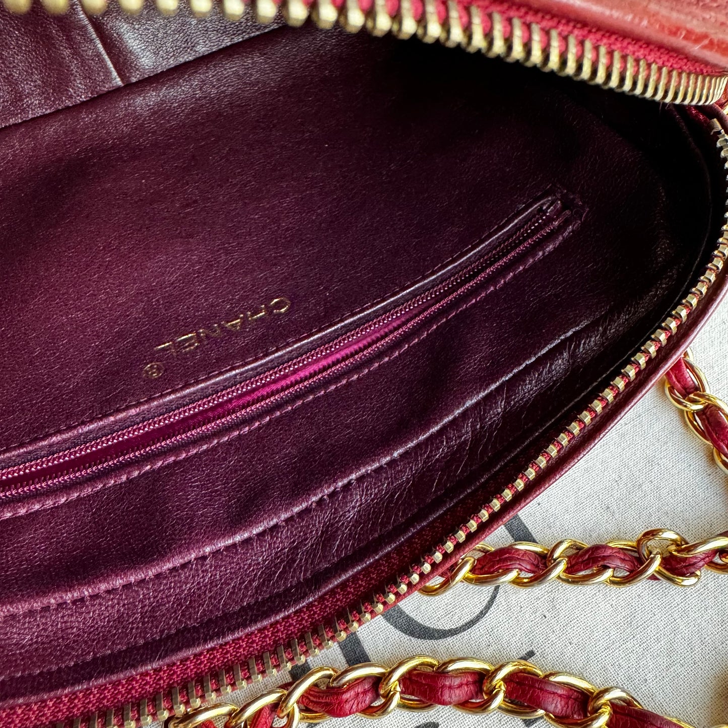 Chanel 1986 Bordeux Vintage Tassel Camera Bag