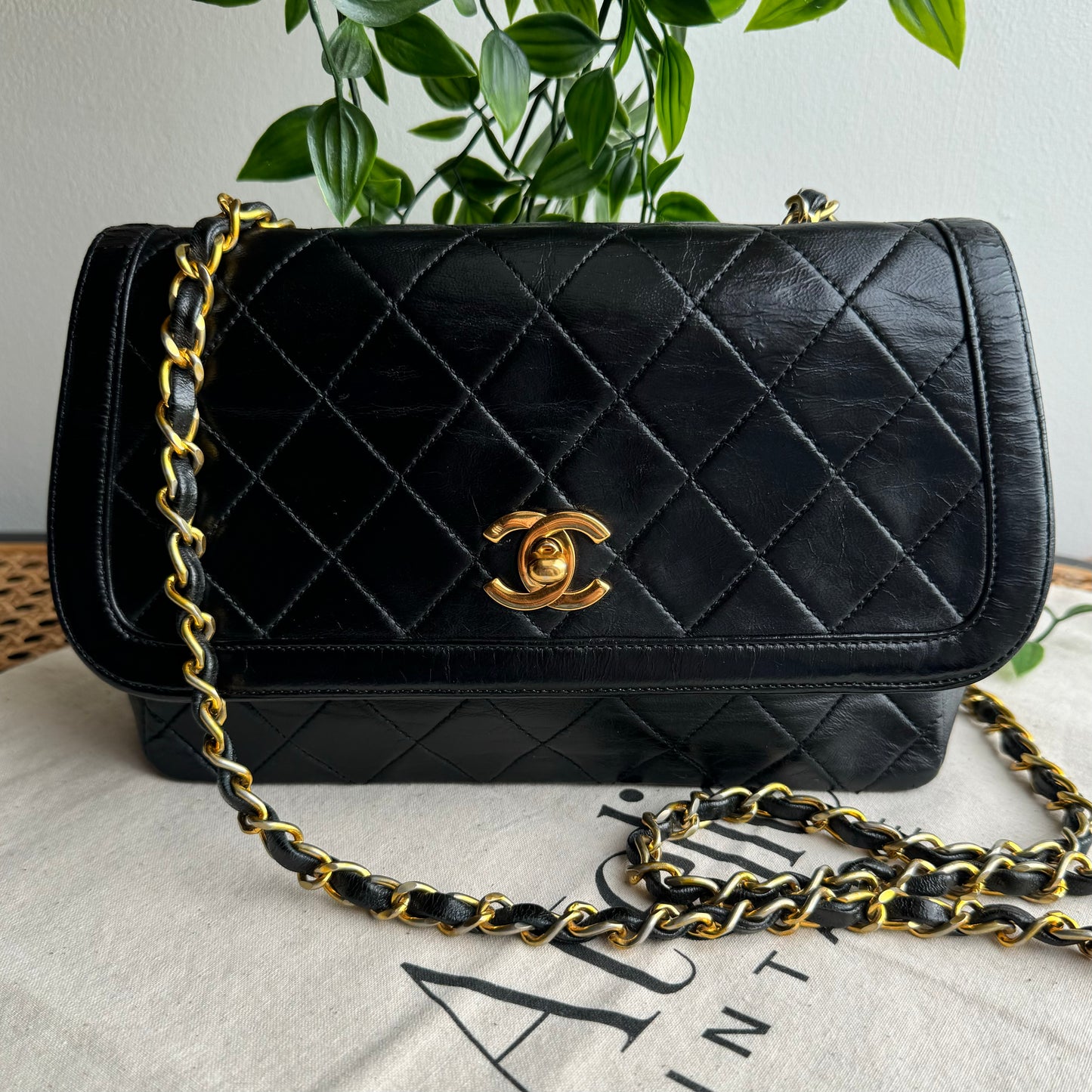 Chanel 1989 CC Turnlock Single Flap
