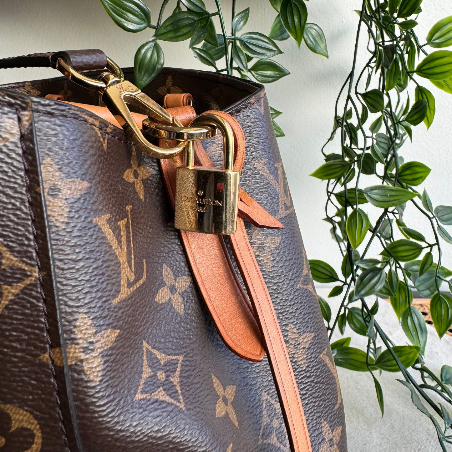Louis Vuitton 2019 Montaigne MM