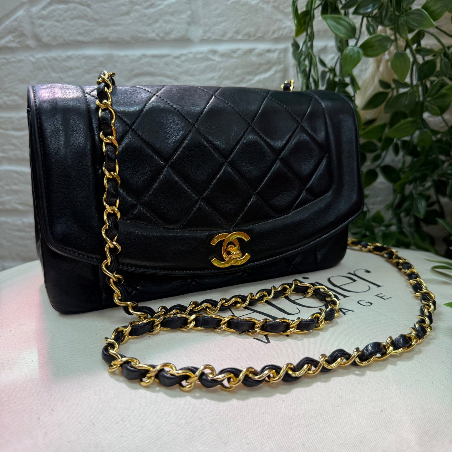 Chanel 1991 Vintage Classic Diana Small