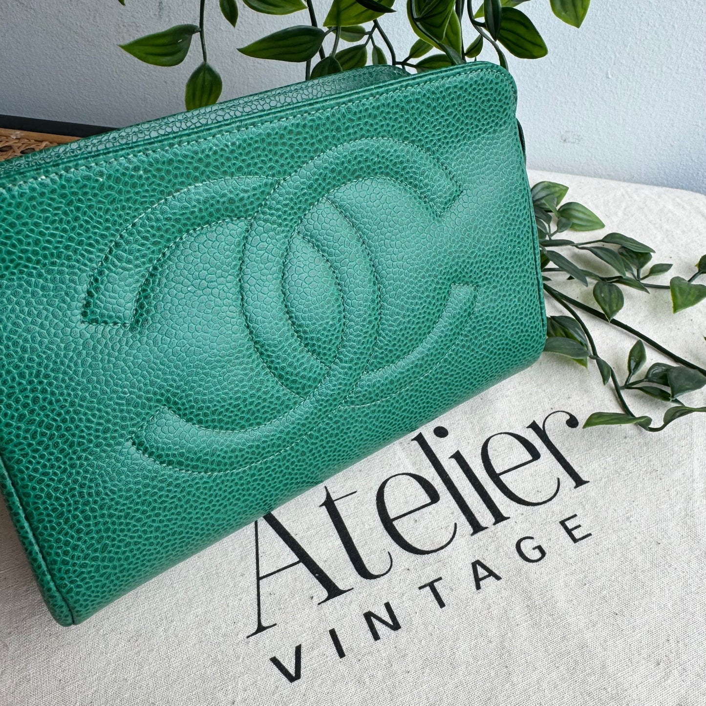 Chanel 1994 Emerald CC Caviar Pouch