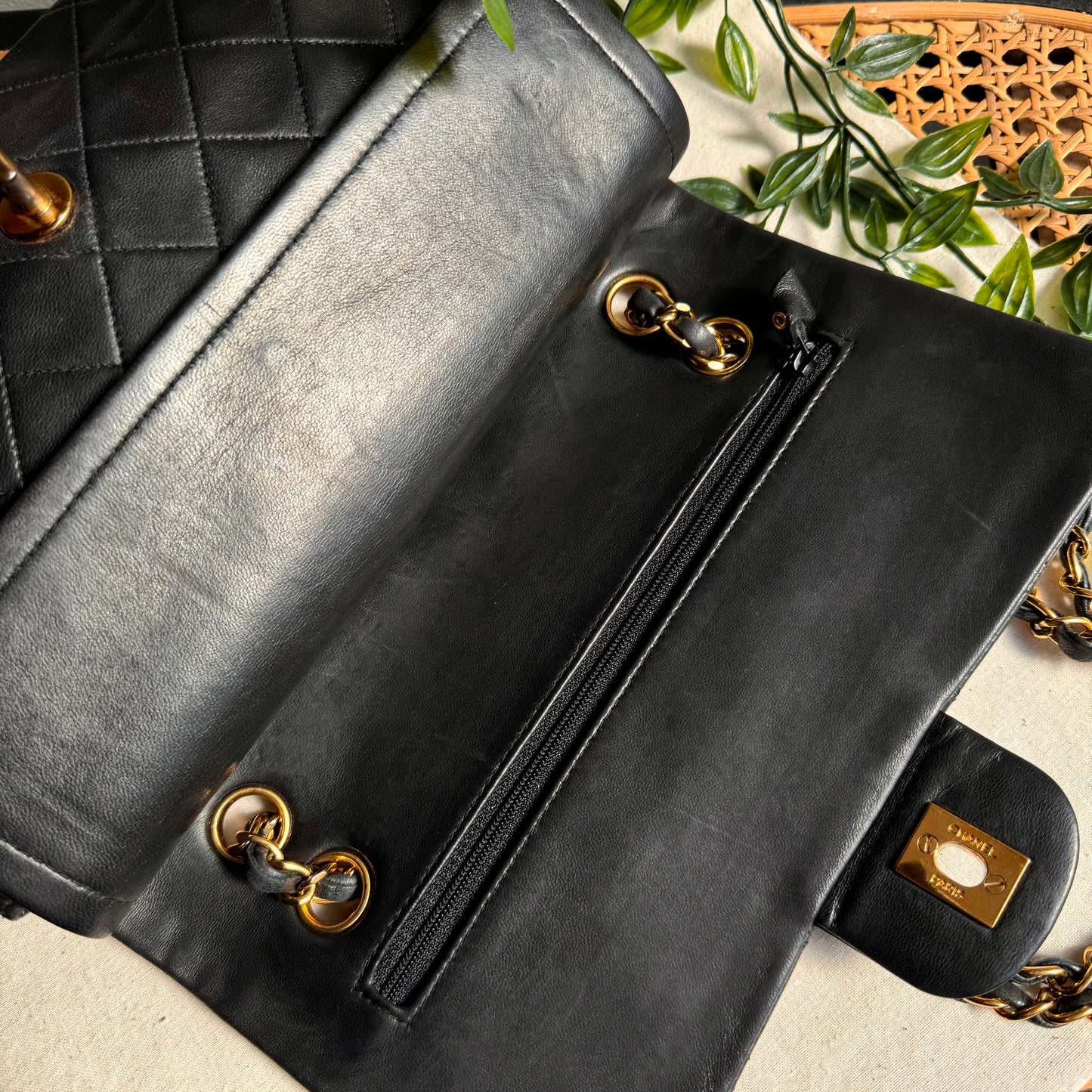 Chanel 1989 Classic Double Flap Medium
