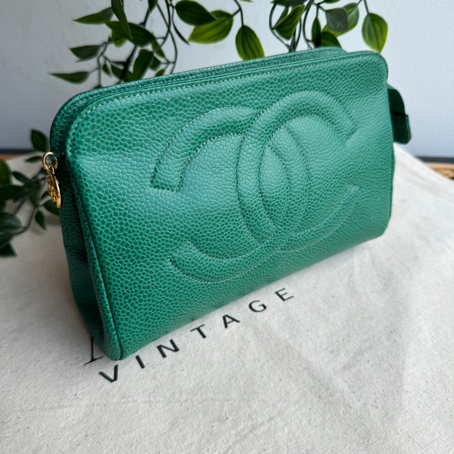 Chanel 1994 Emerald CC Caviar Pouch