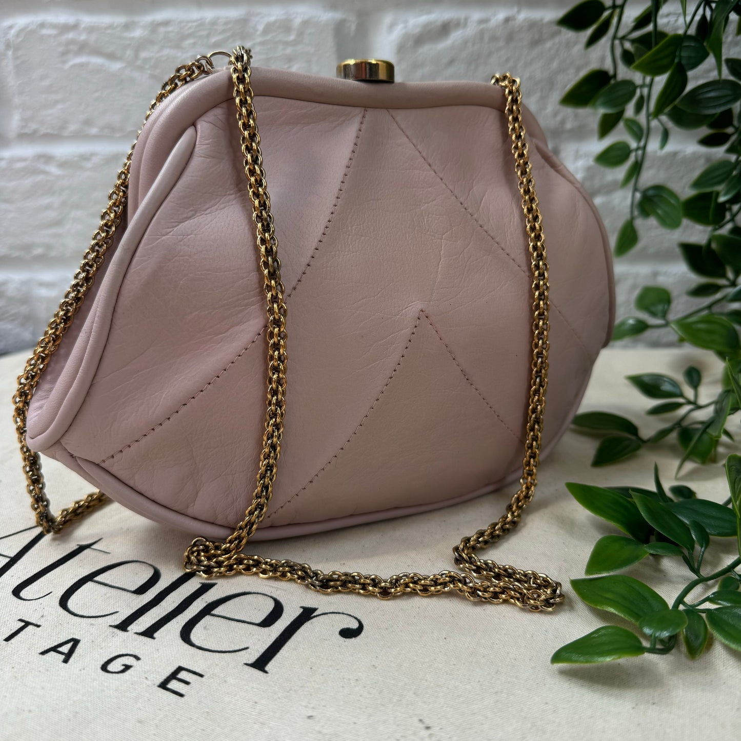Chanel 1980s Lambskin Powder Pink Kiss Lock Bag