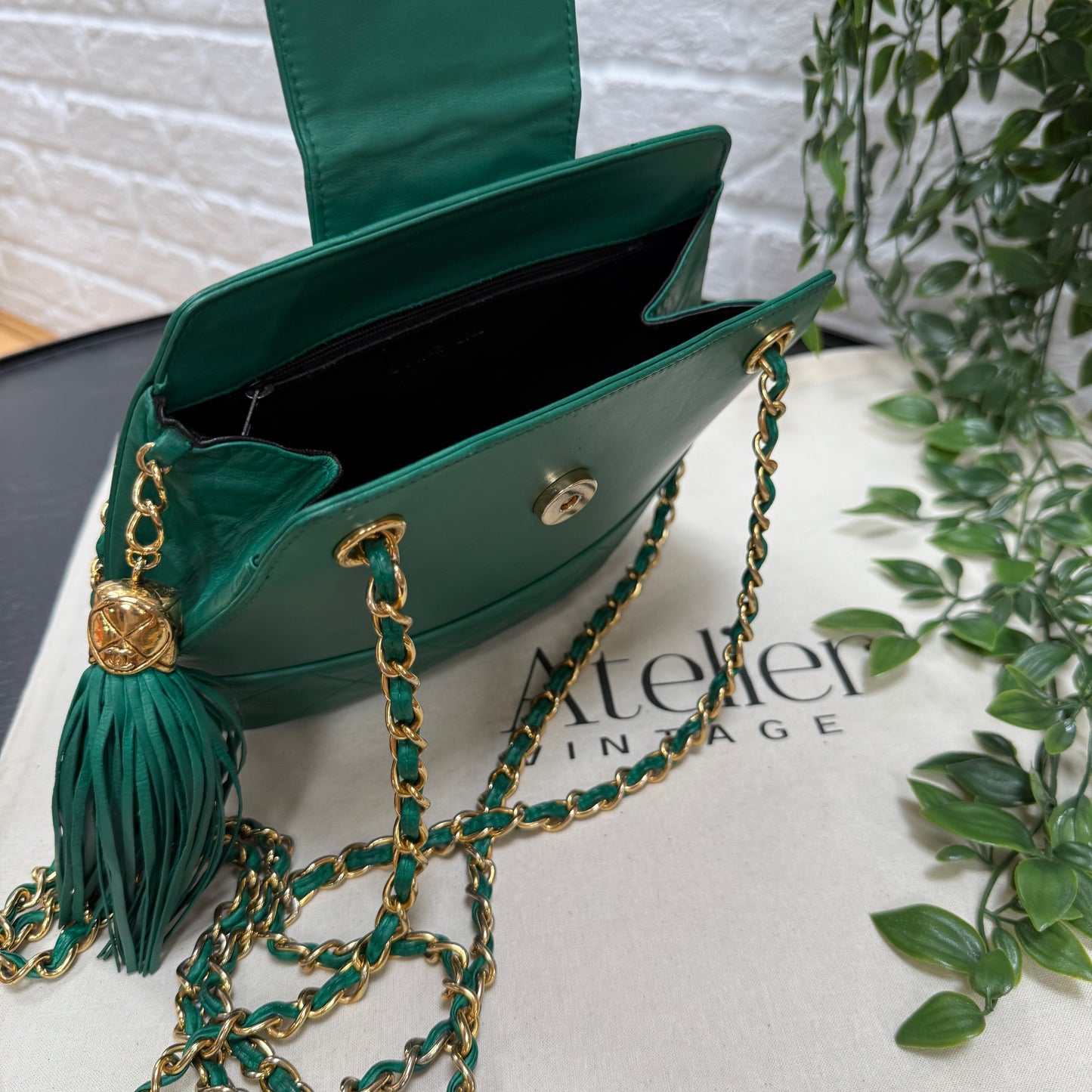 Chanel 1989 Emerald Green Cross Body Envelope Flap tassel bag