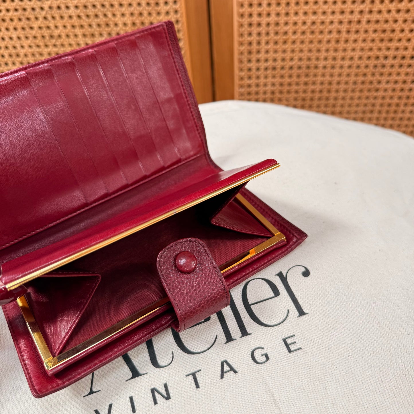 Chanel 1994 Caviar CC Quilted Card Kisslock Purse in Bordeaux