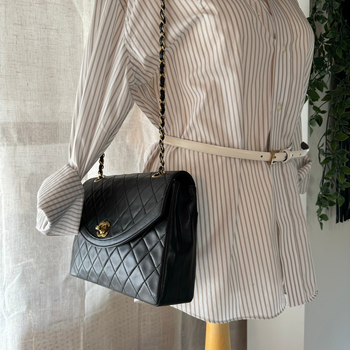 Chanel 1986 Curved Single Flap
