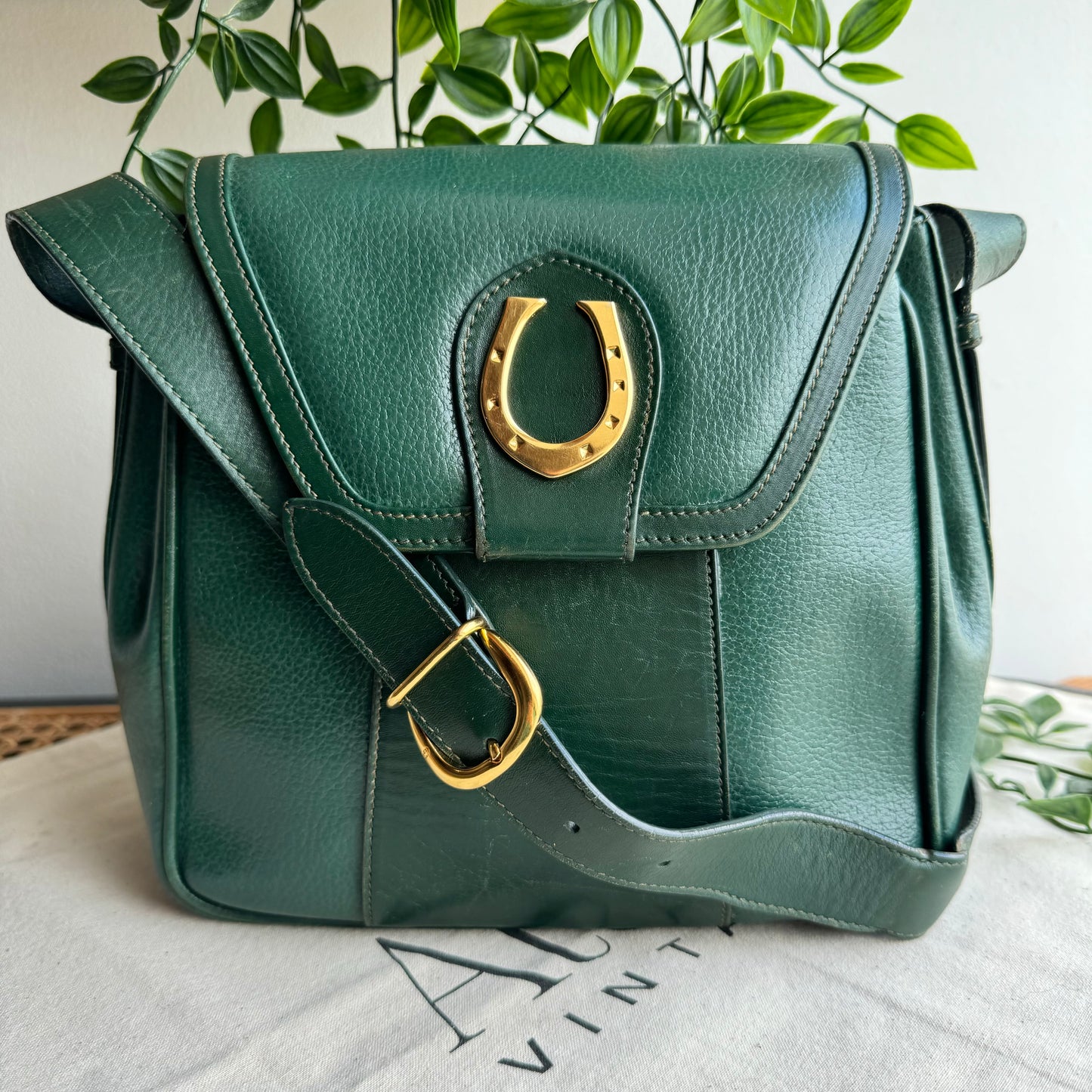 Gucci 1980s Emerald Horse Shoe Cross Body