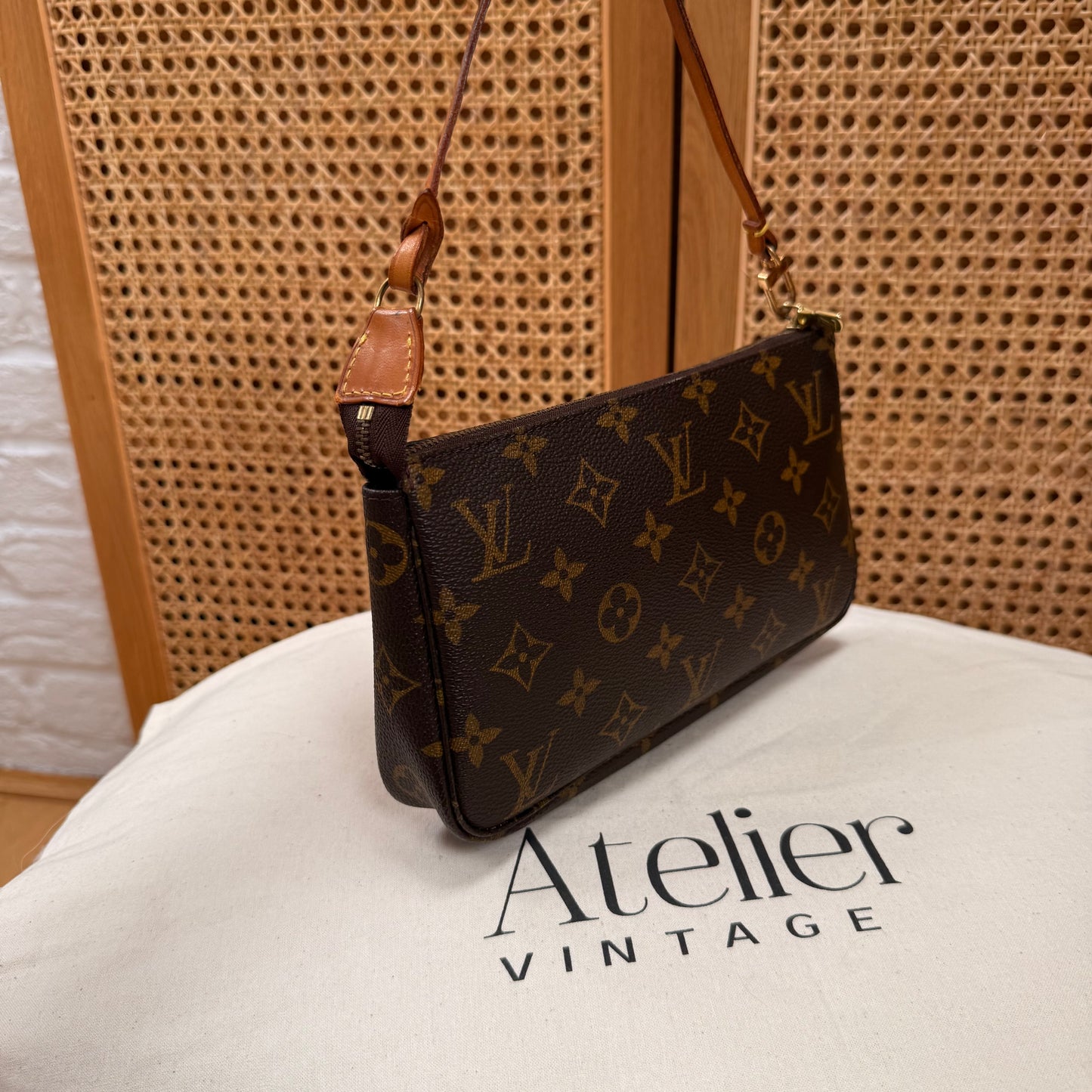 Louis Vuitton 1998 Pochette Accesssoires