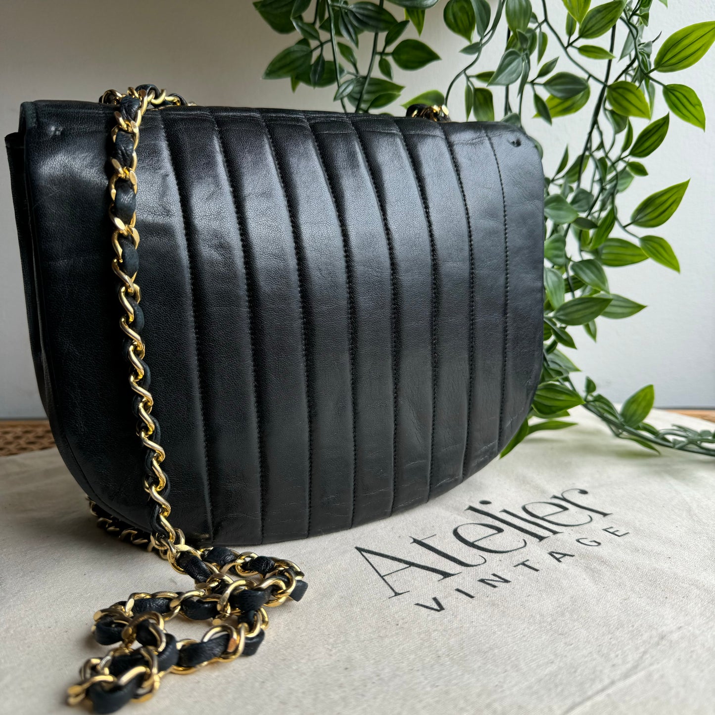 Chanel 1980s Vintage Quilted Single Flap