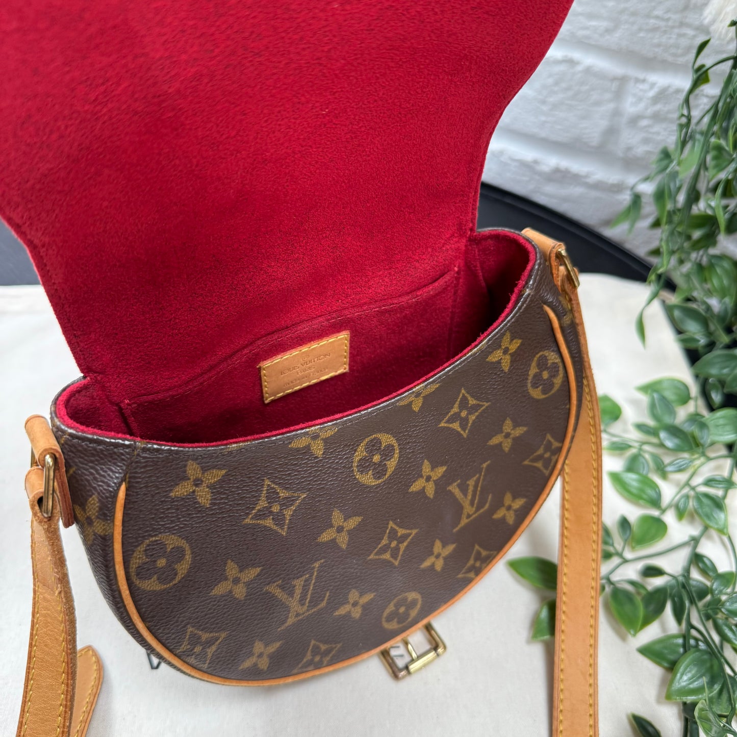 Louis Vuitton 2004 Louis Vuitton Tambourin cross body