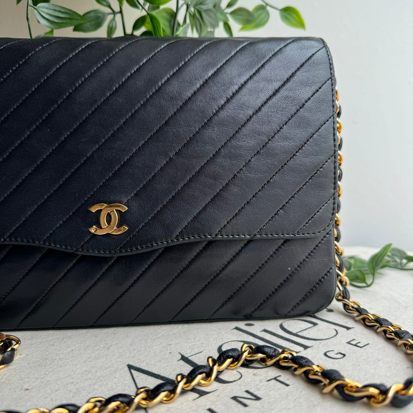 Chanel Early 1980s Diagonal Quilted Single Flap