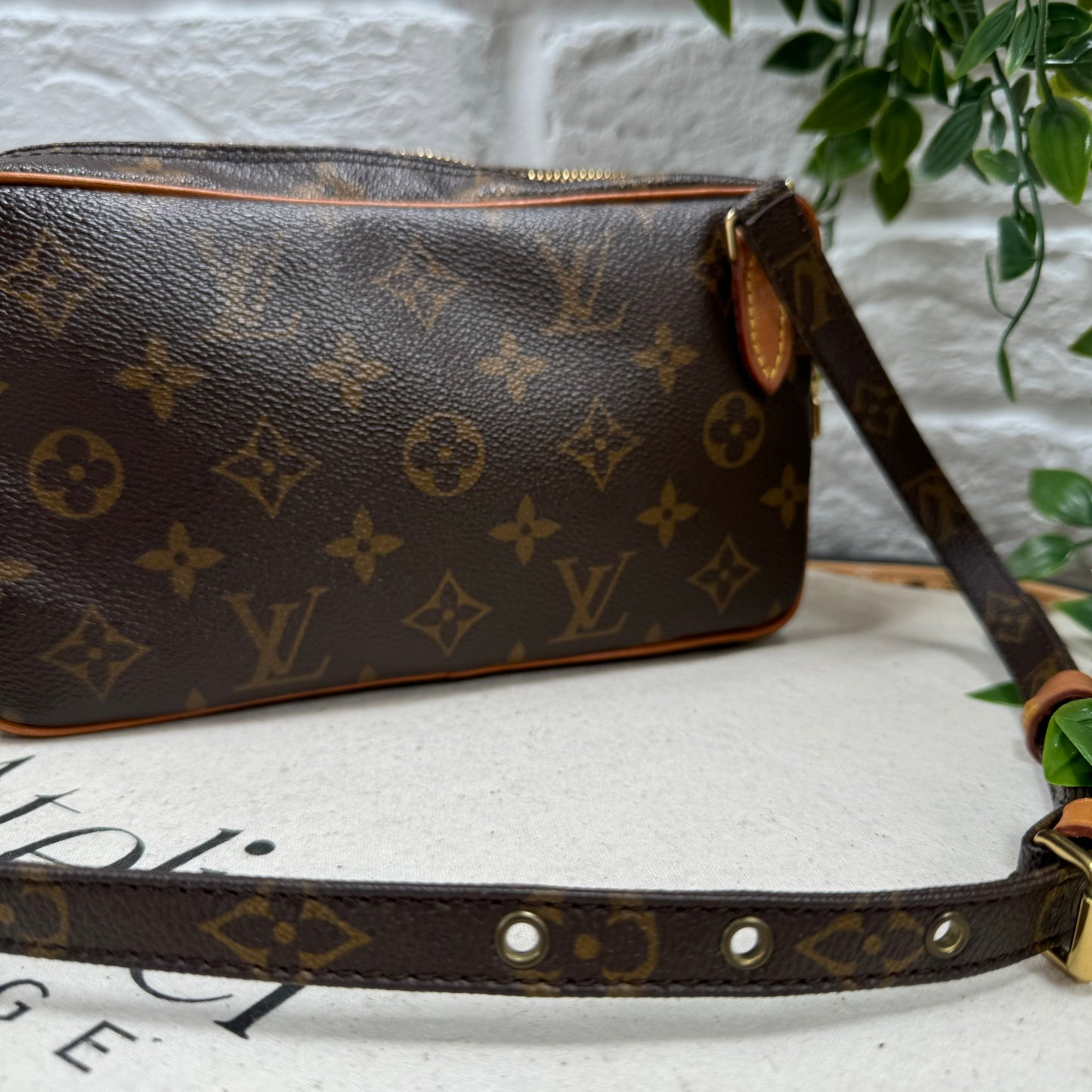 Louis Vuitton 1996 Pochette Marly Bandouliere