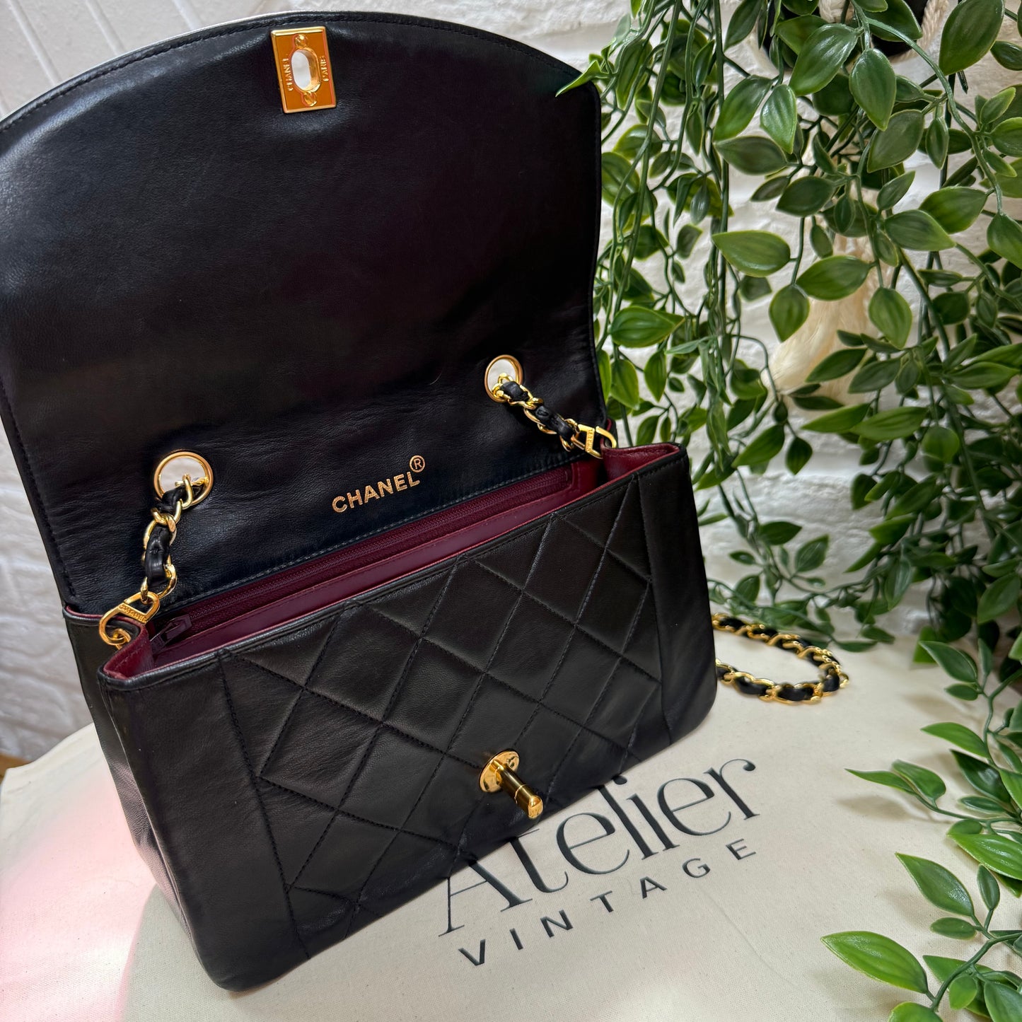 Chanel 1991 Vintage Classic Diana Small