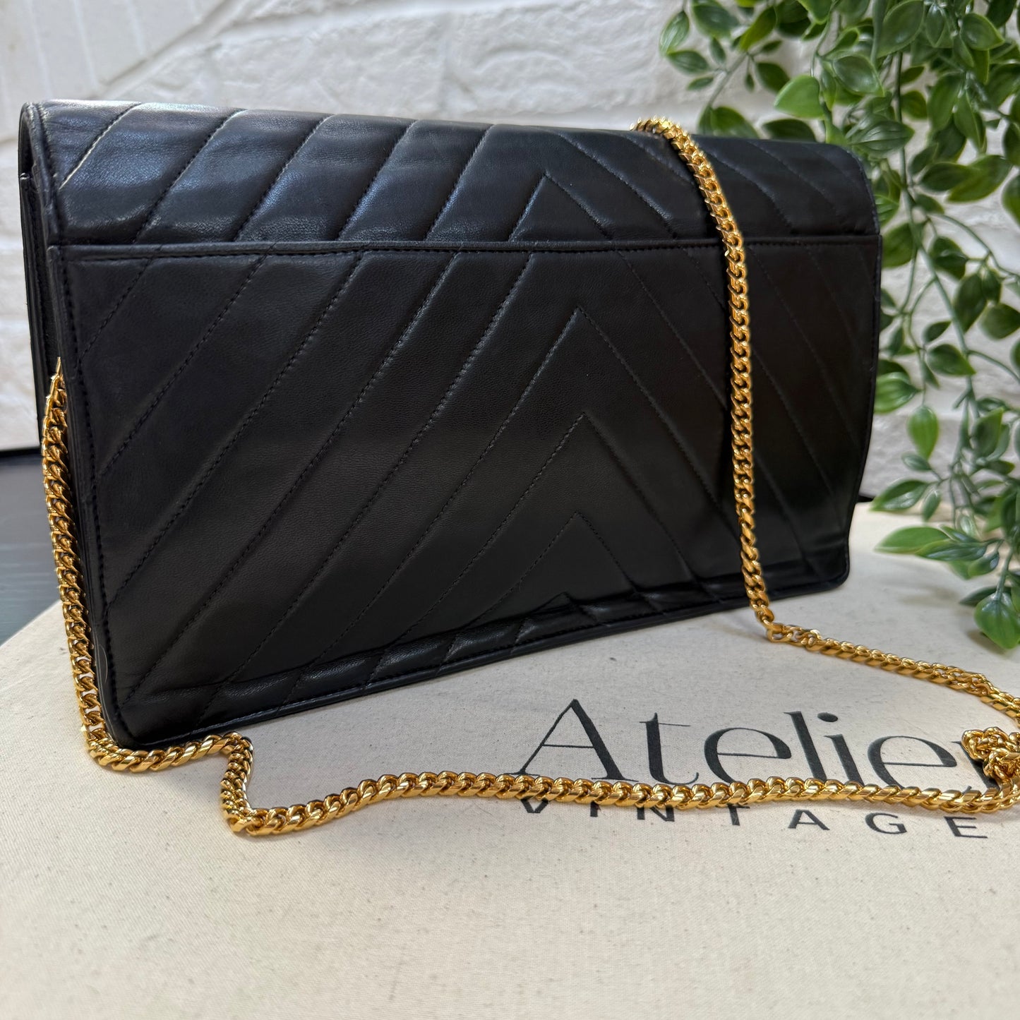 Chanel 1991 Coco CC Button Chevron single Flap