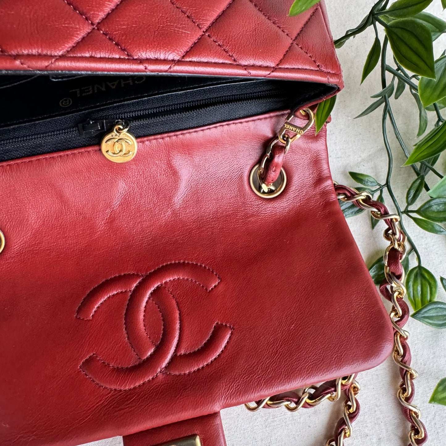 Chanel 1989 Bordeaux Red Classic Single Flap Medium