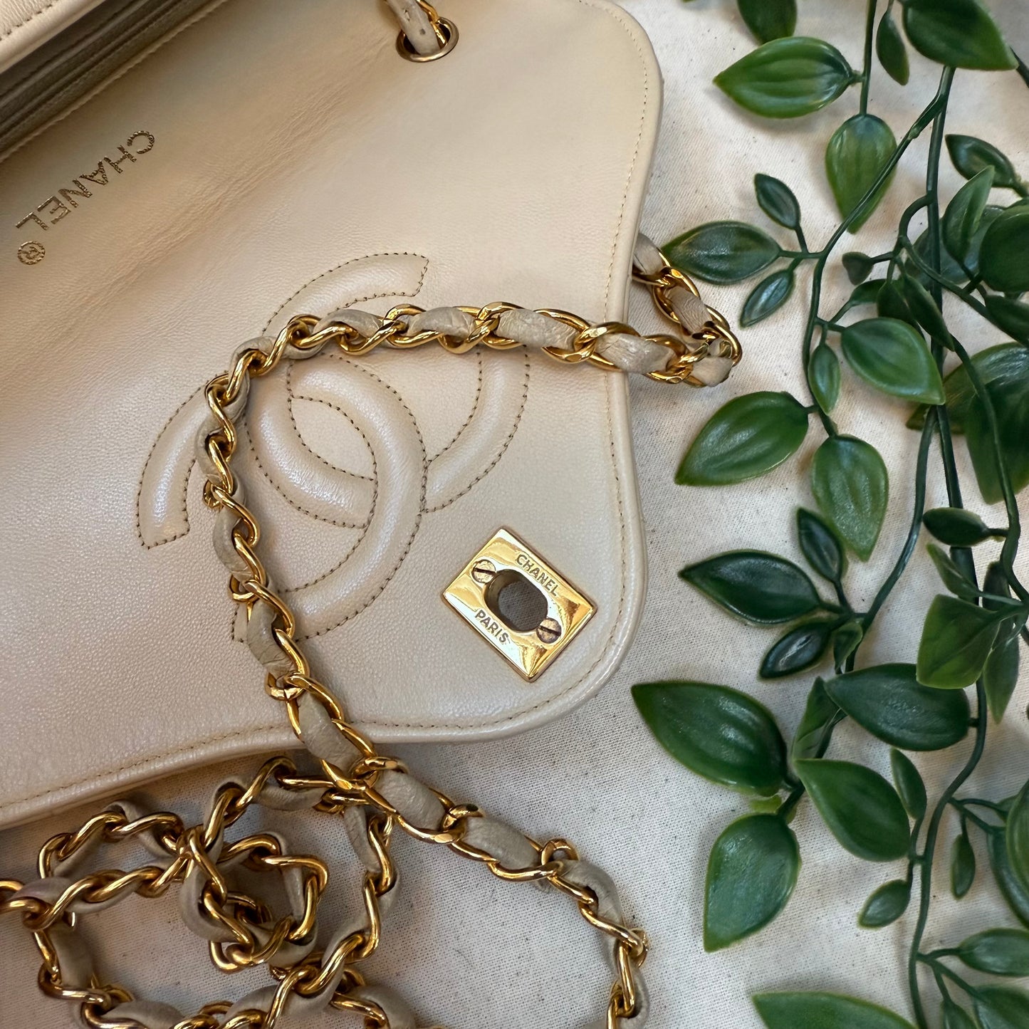 Chanel 1987 Paris edition single flap in beige