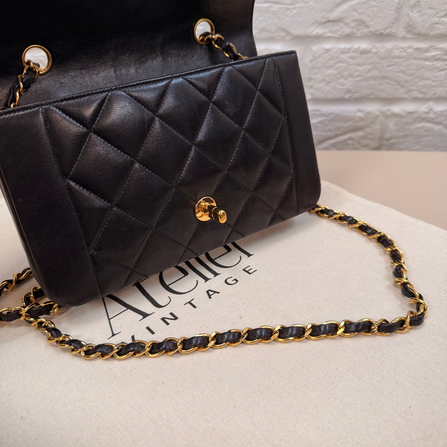 Chanel 1991 Vintage Classic Diana Small
