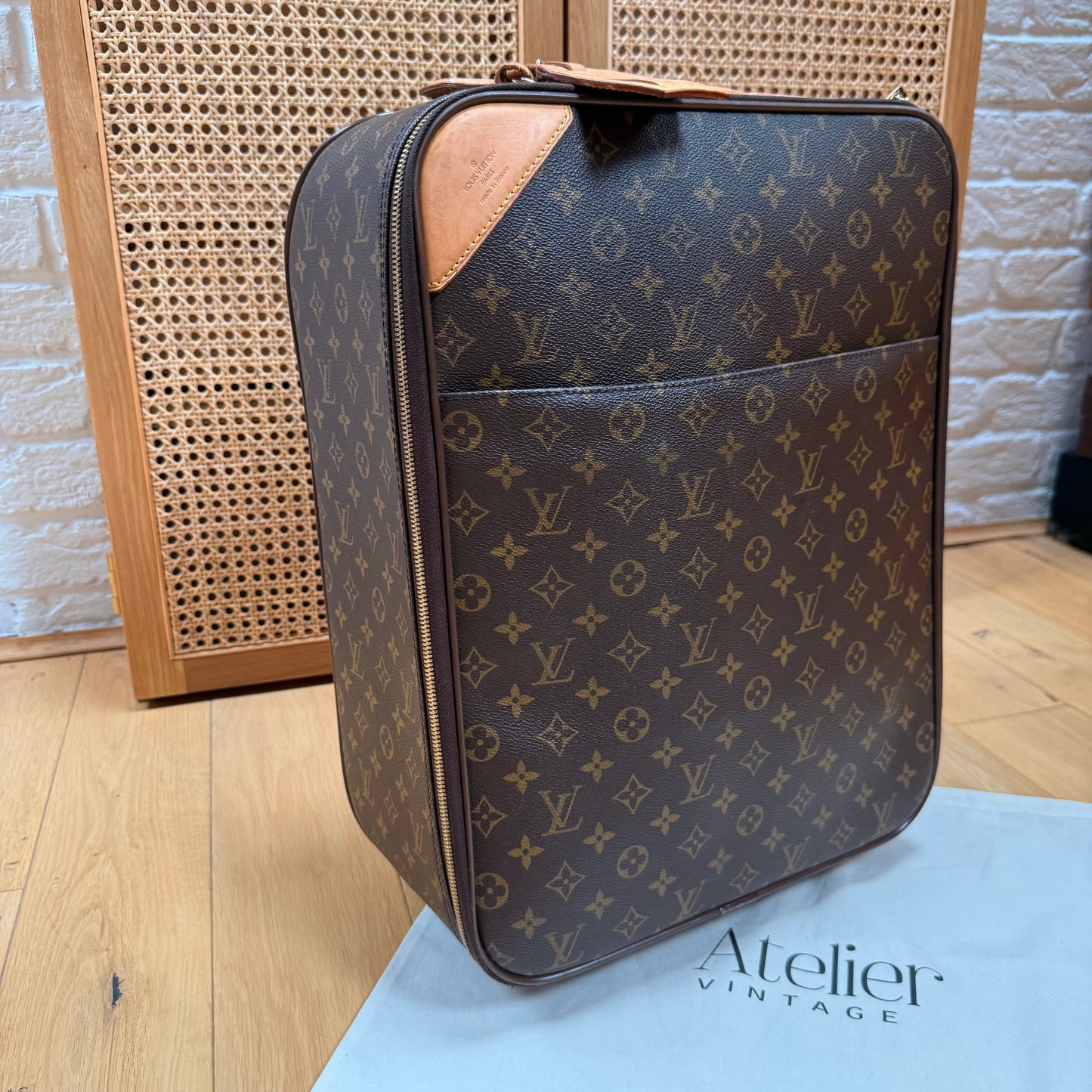 Louis Vuitton 2001 Pegase 45 Monogram Travel Case