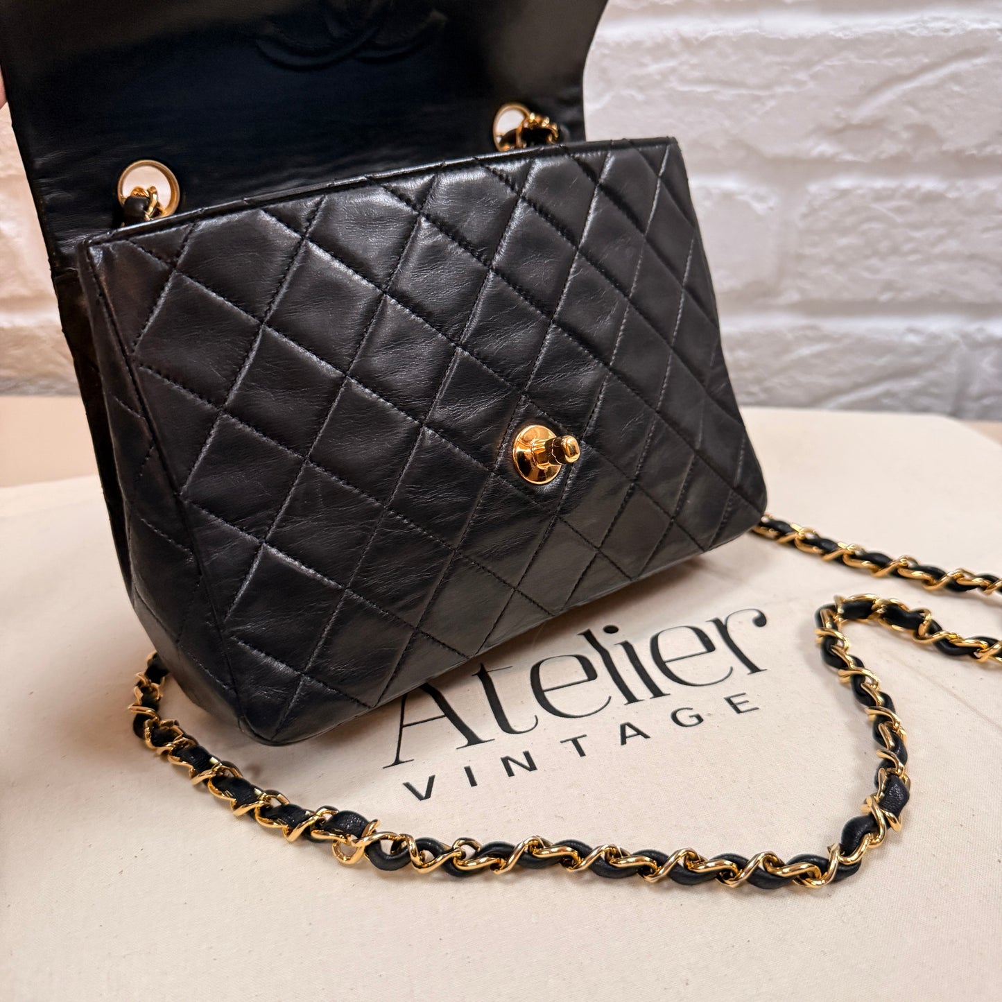 Chanel 1991 Classic Square Single Flap Medium black