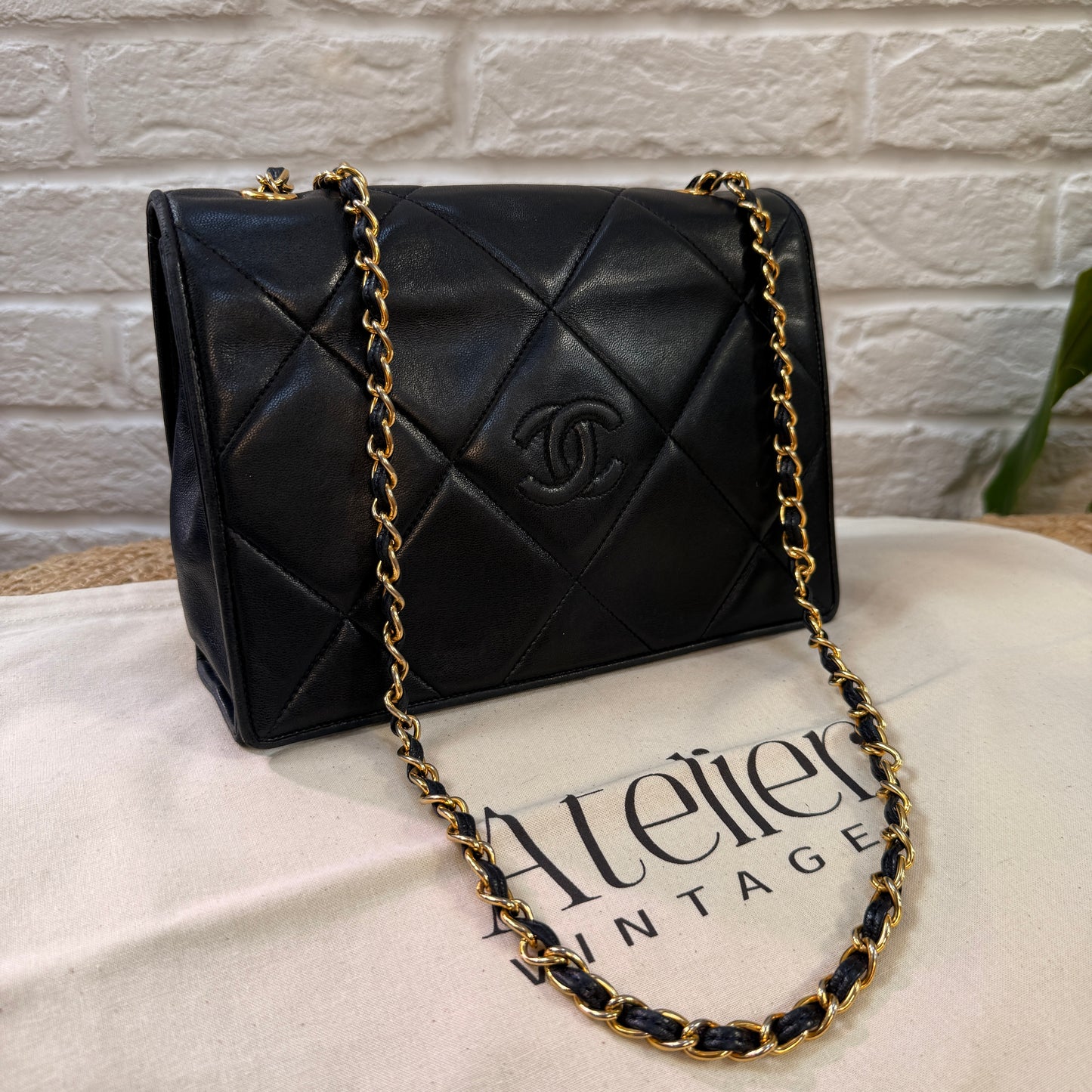 Chanel 1986 Navy Lambskin Full flap in diamond quilting