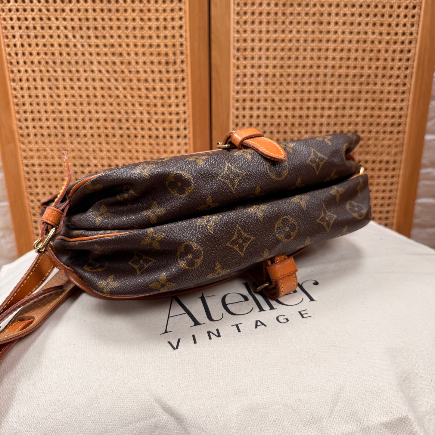 Louis Vuitton 2004 Saumur 30 Monogram